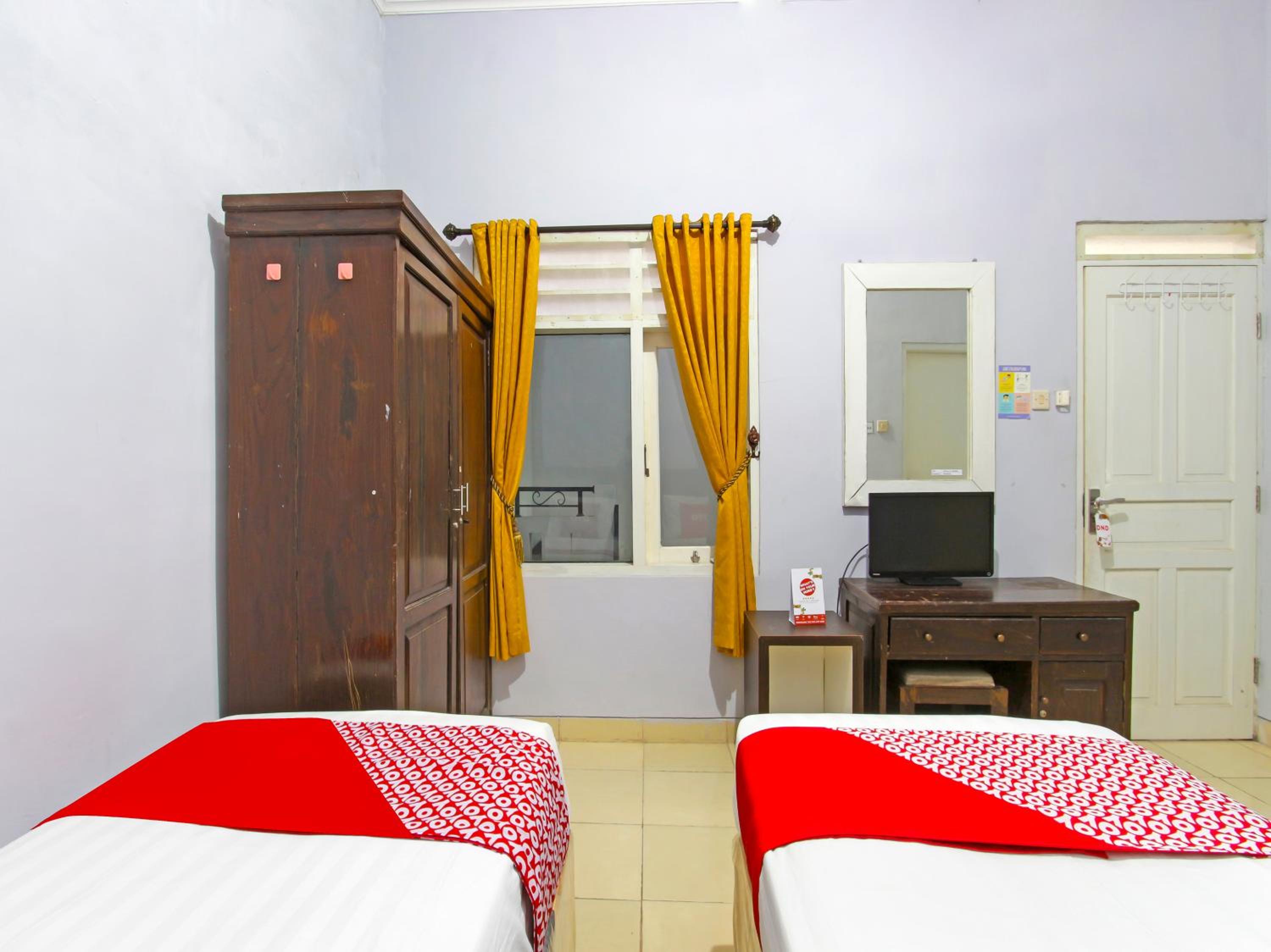Standard Twin Room photo 3