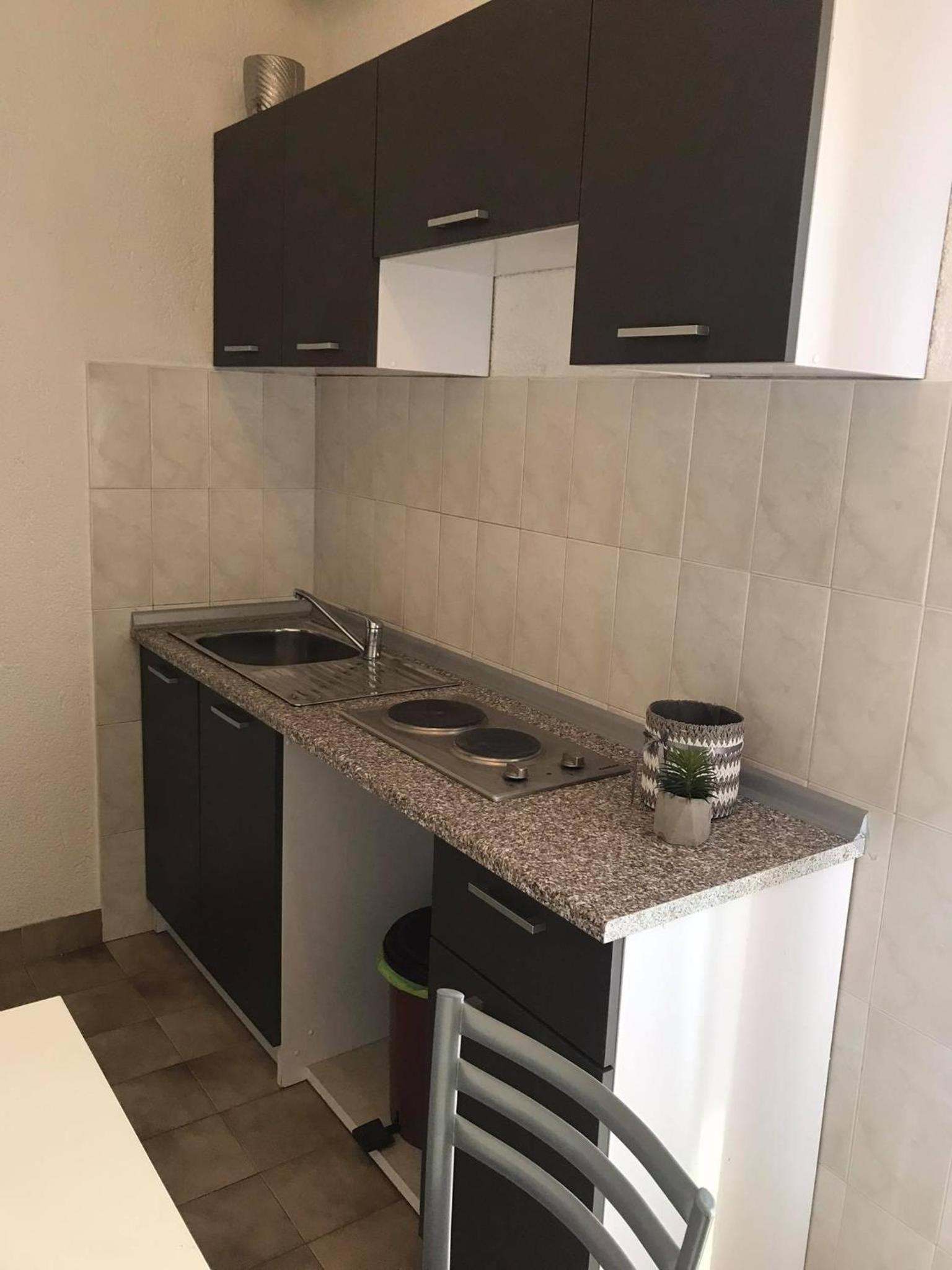One-Bedroom Apartment - Photo 17