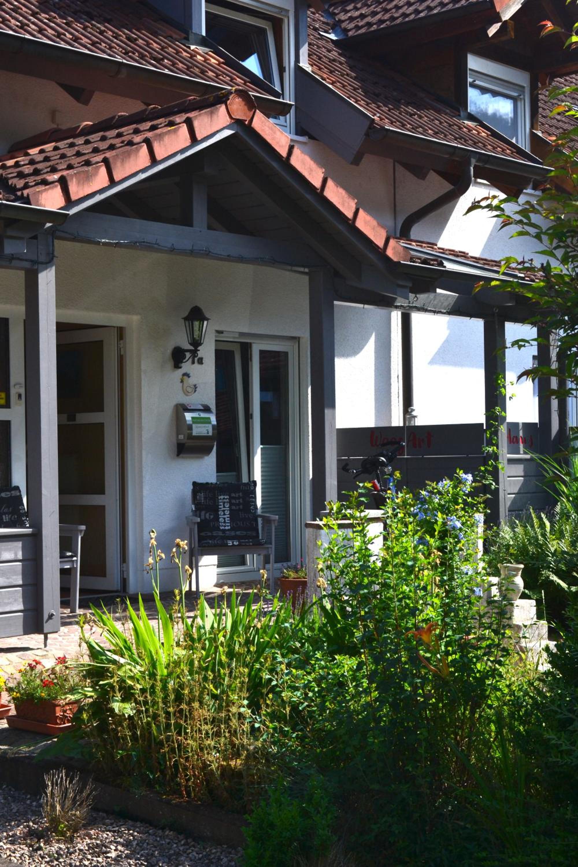 Apartment with large Terrace and access to the Garden photo 2