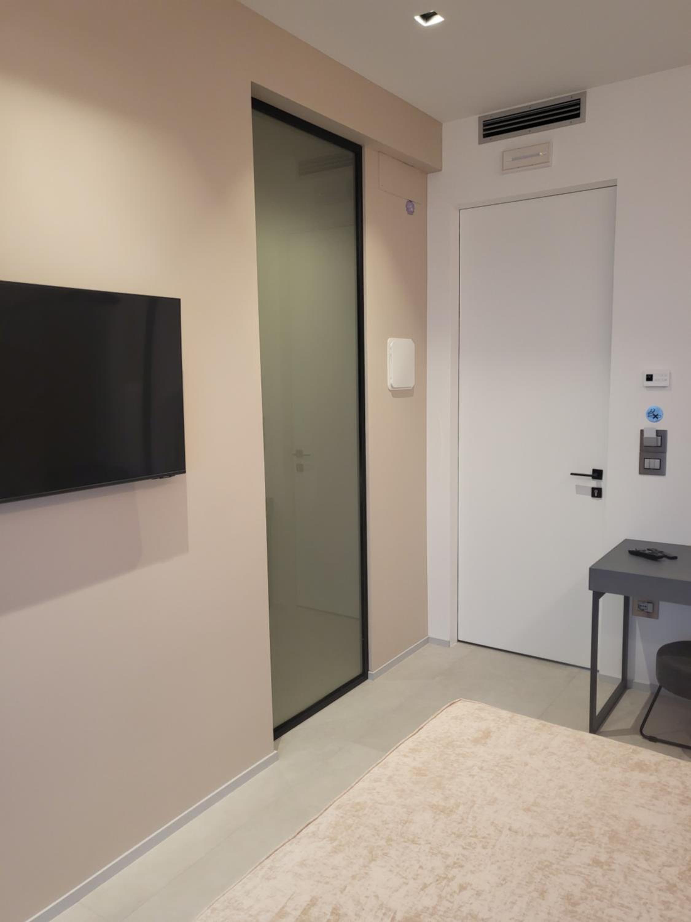 Double Room with Private Bathroom photo 1