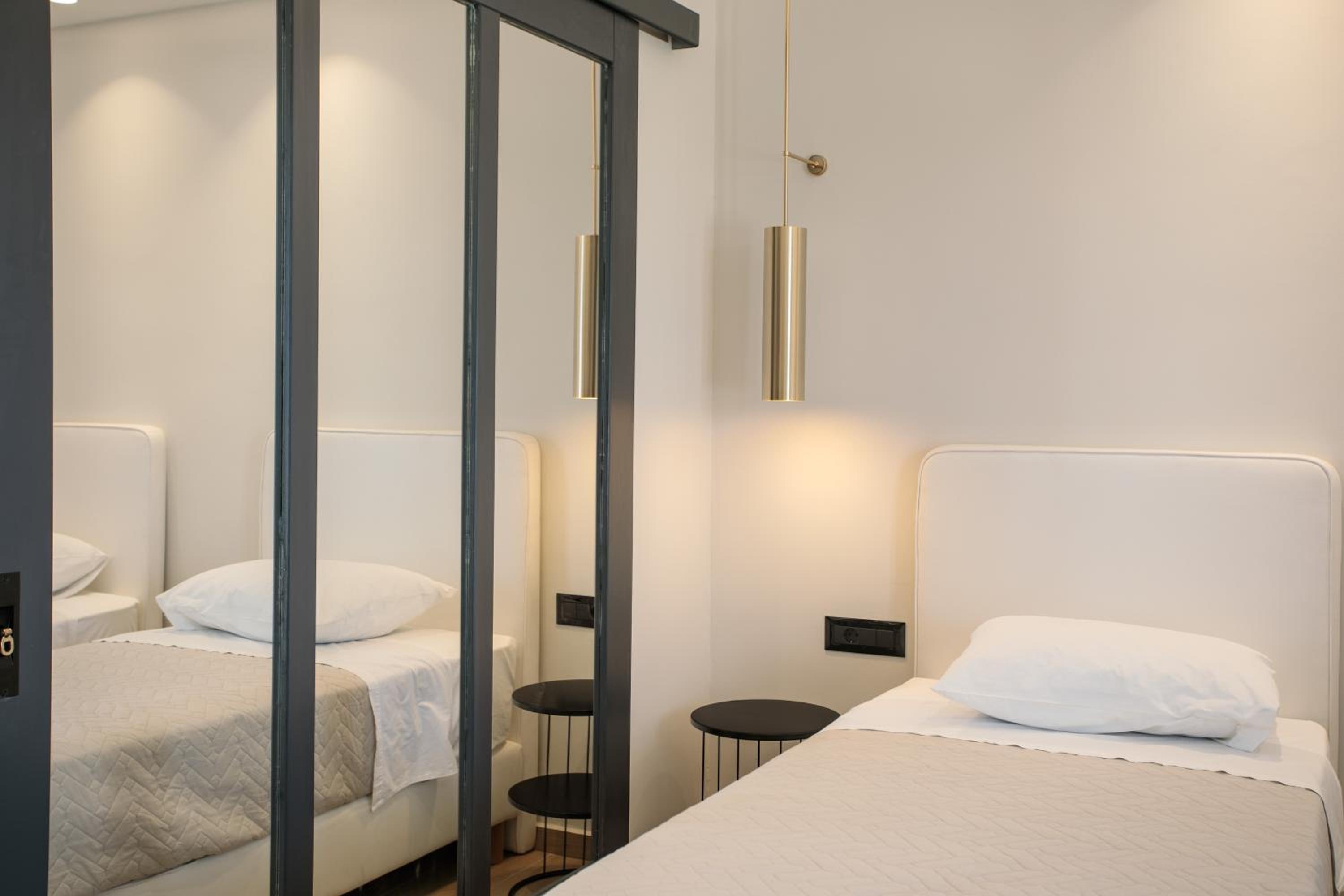 Two-Bedroom Golden Suite with Private Pool - Photo 3