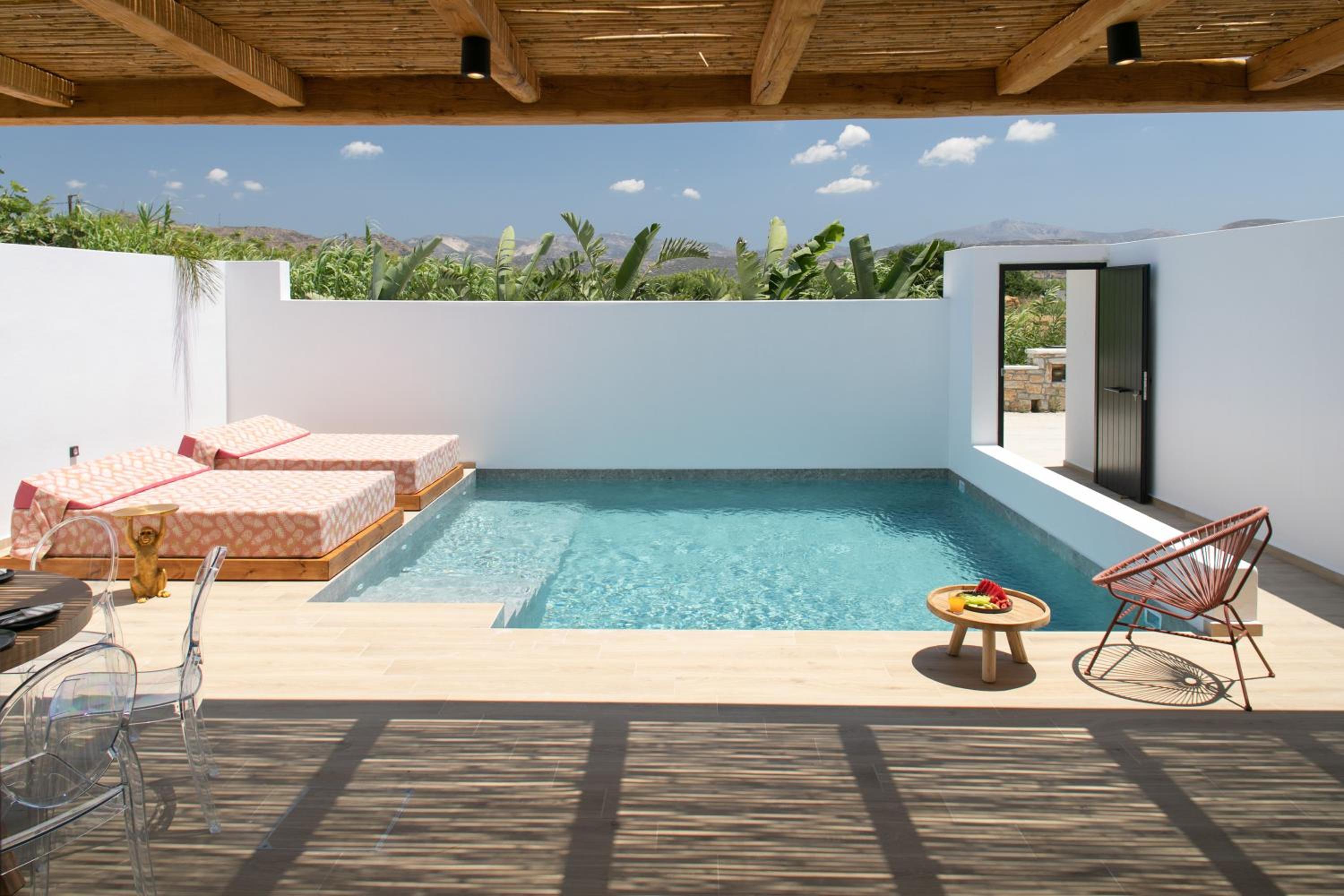 Two-Bedroom Golden Suite with Private Pool - Photo 16