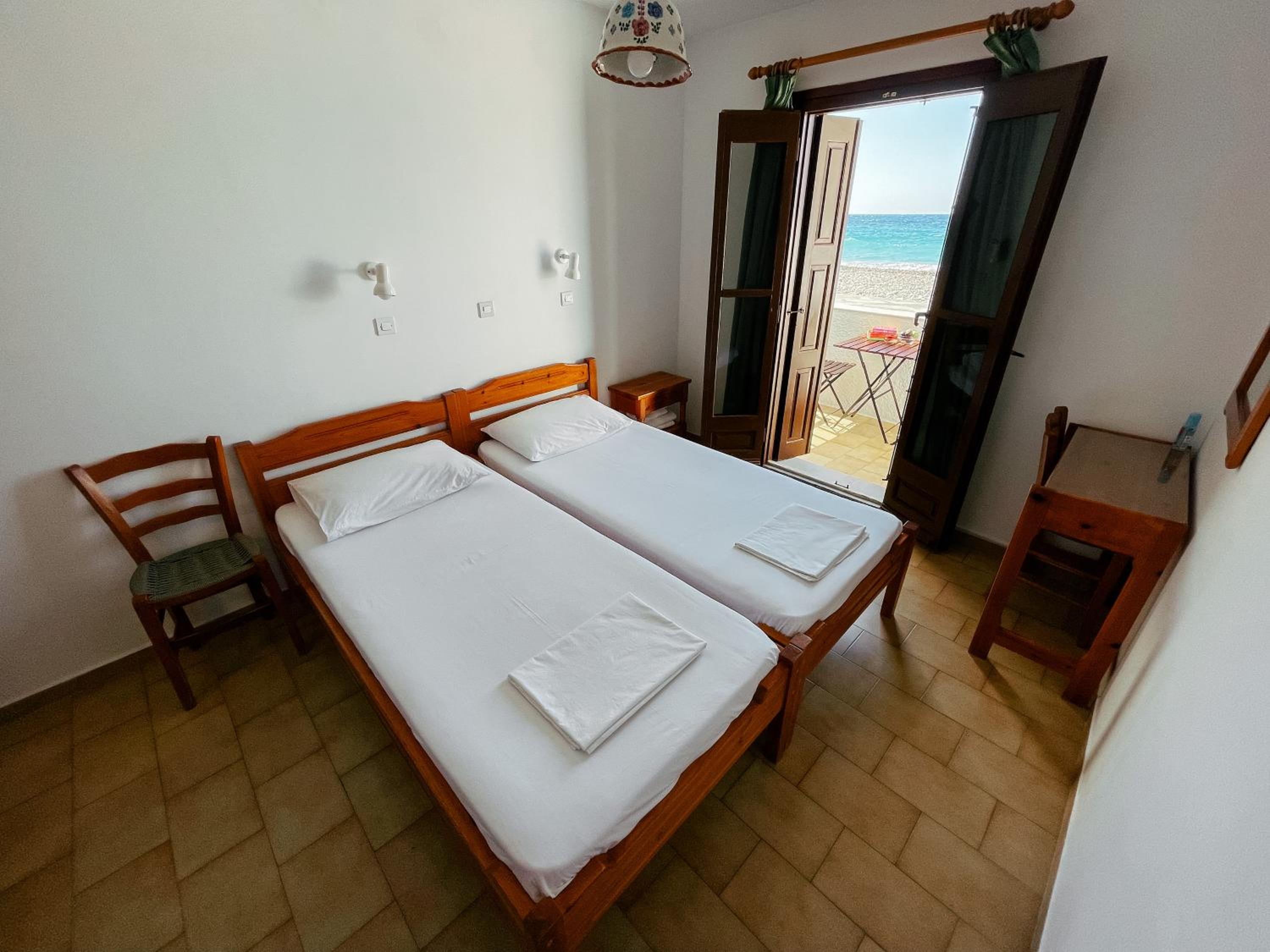 Standard Twin Room with Sea View photo 1