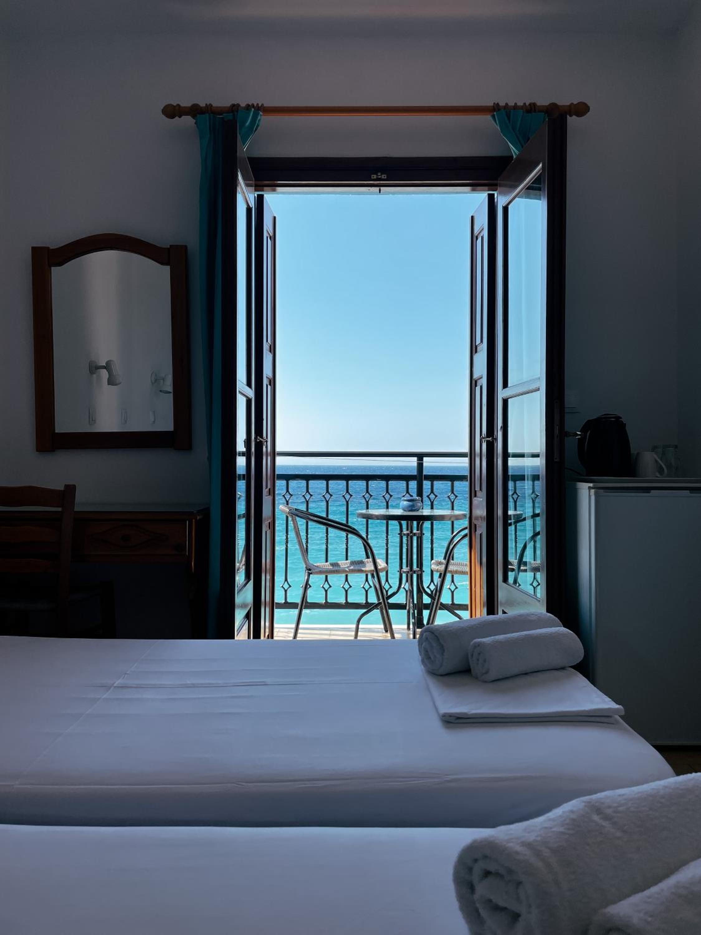 Superior Twin Room  with Sea View photo 2