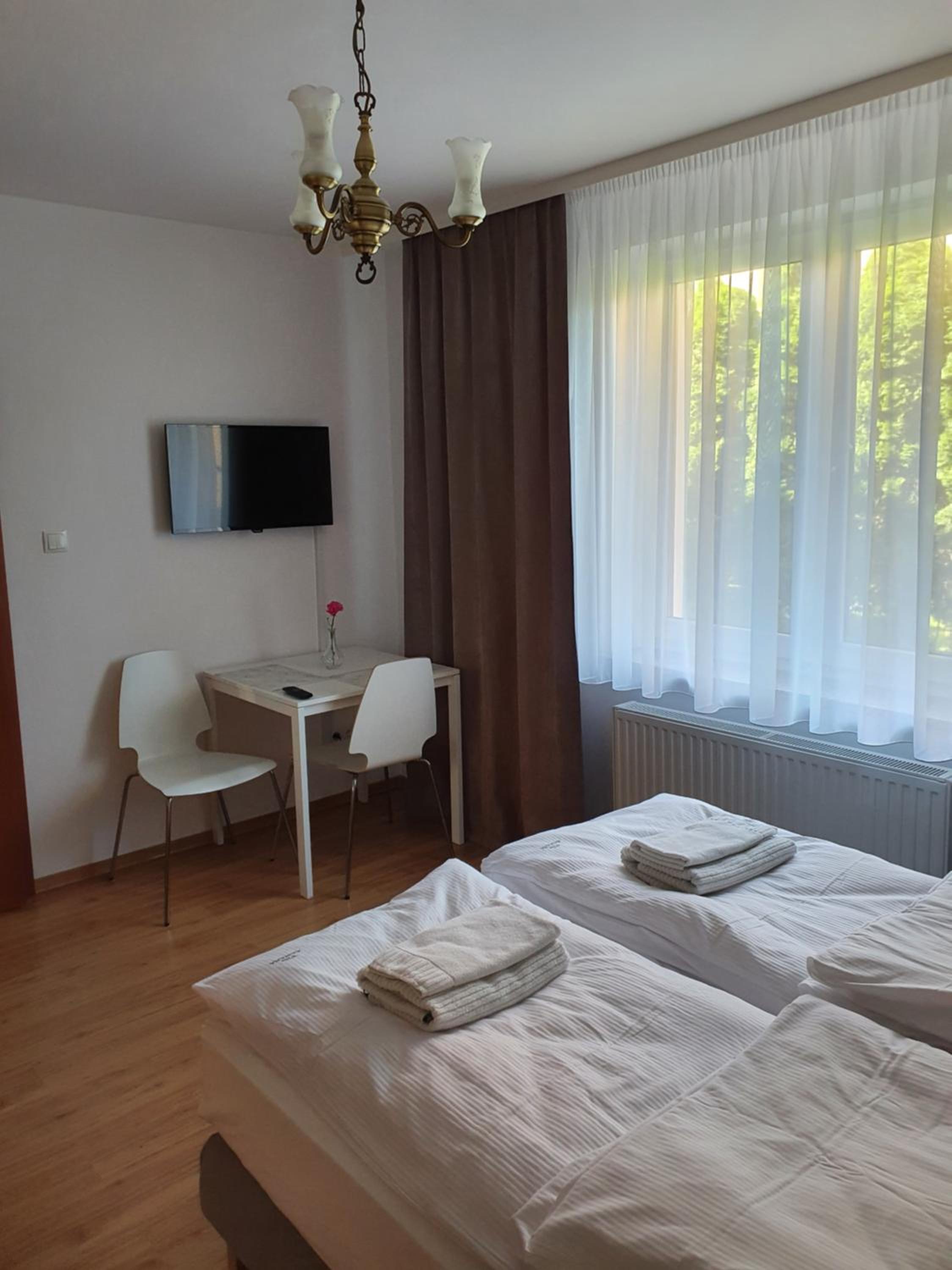 Double Room with Private Bathroom photo 1