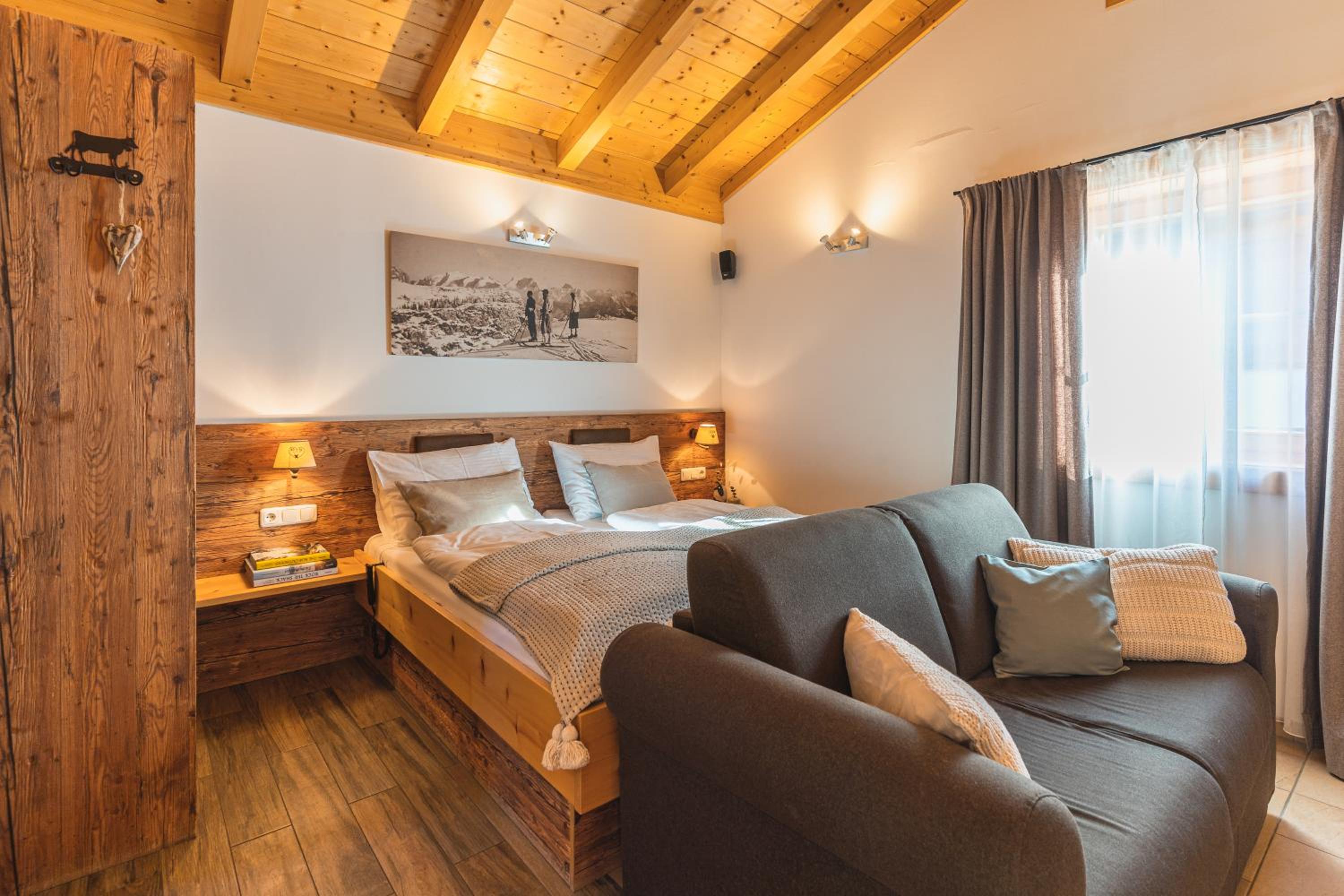 Luxury Chalet (2 Adults) with Free VIP Tauern Spa Entry photo 1