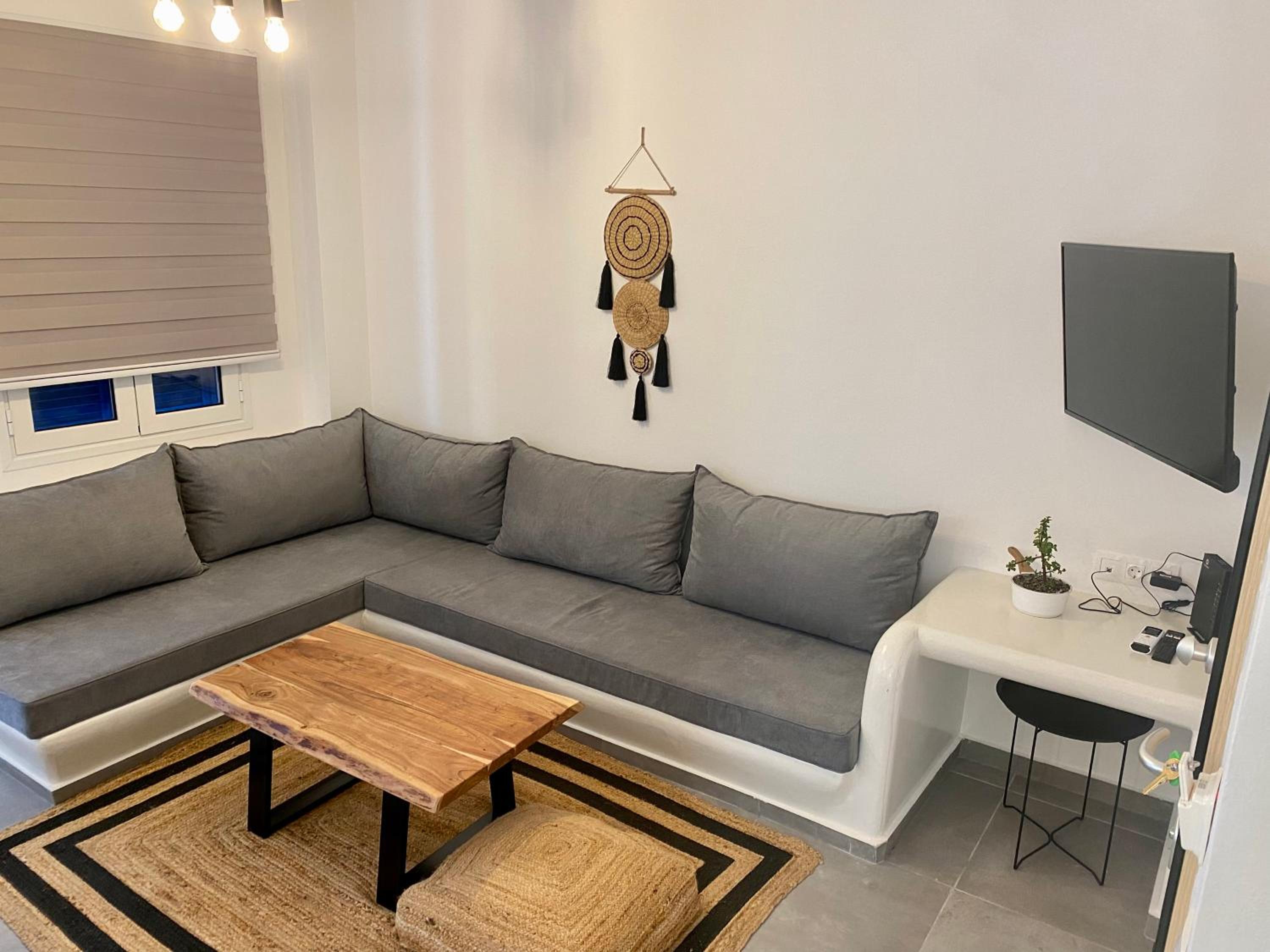 One-Bedroom House - Photo 7