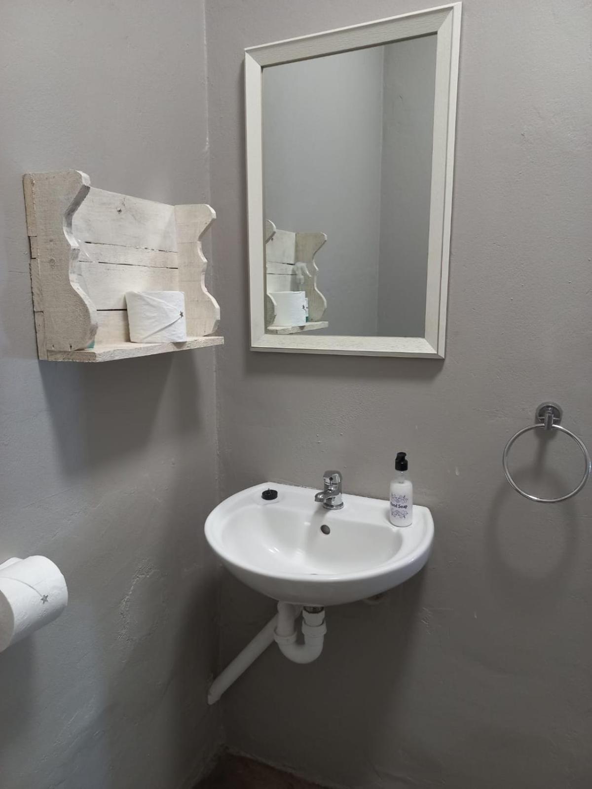 Double Room - Photo 23