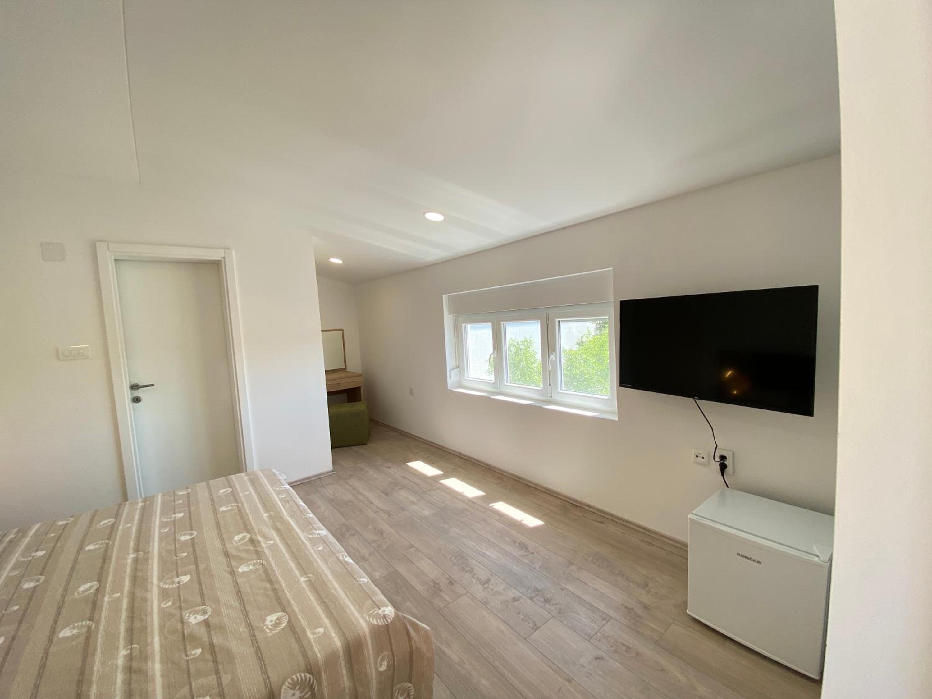 Deluxe Queen Room - Photo 2