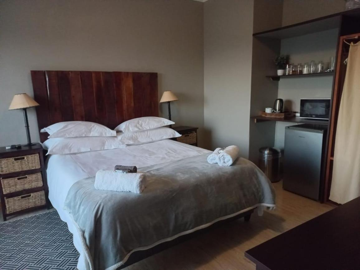 Double Room - Photo 16