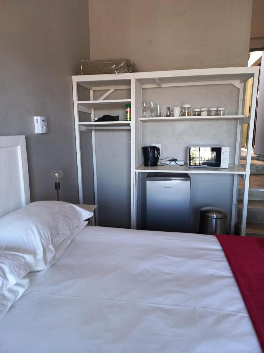 Double Room - Photo 7