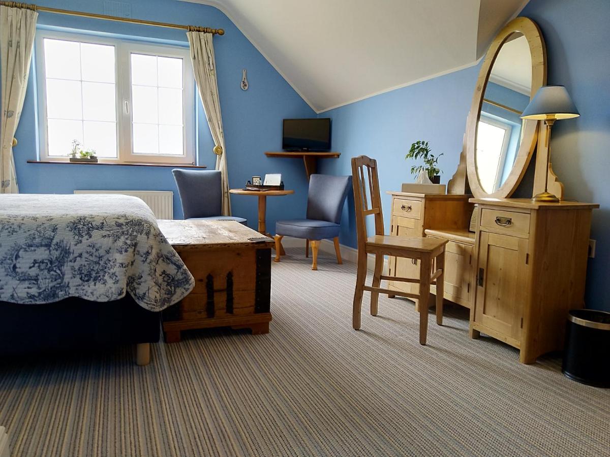 Double or Twin Room photo 1