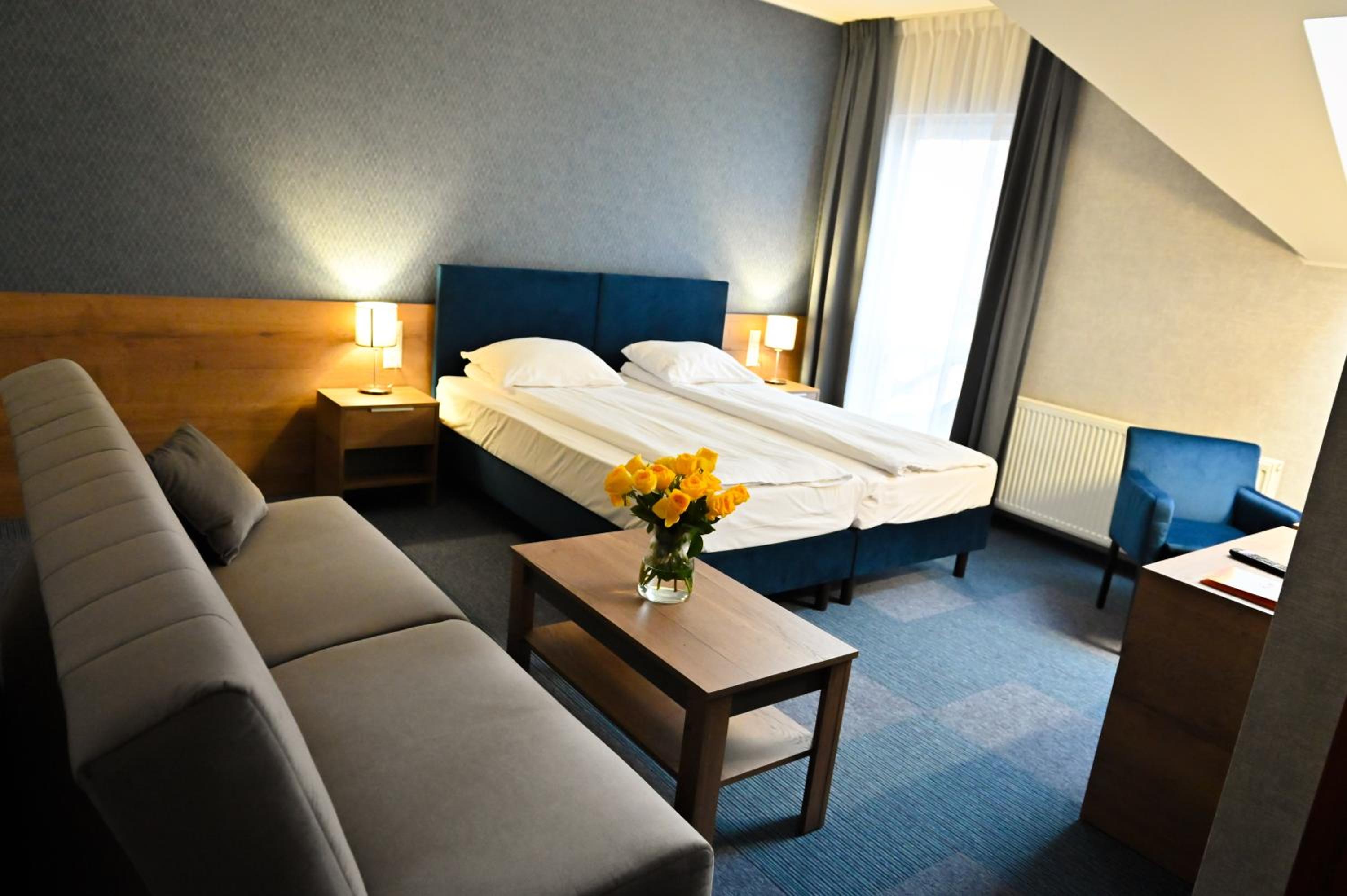 Deluxe Double Room with Extra Bed
