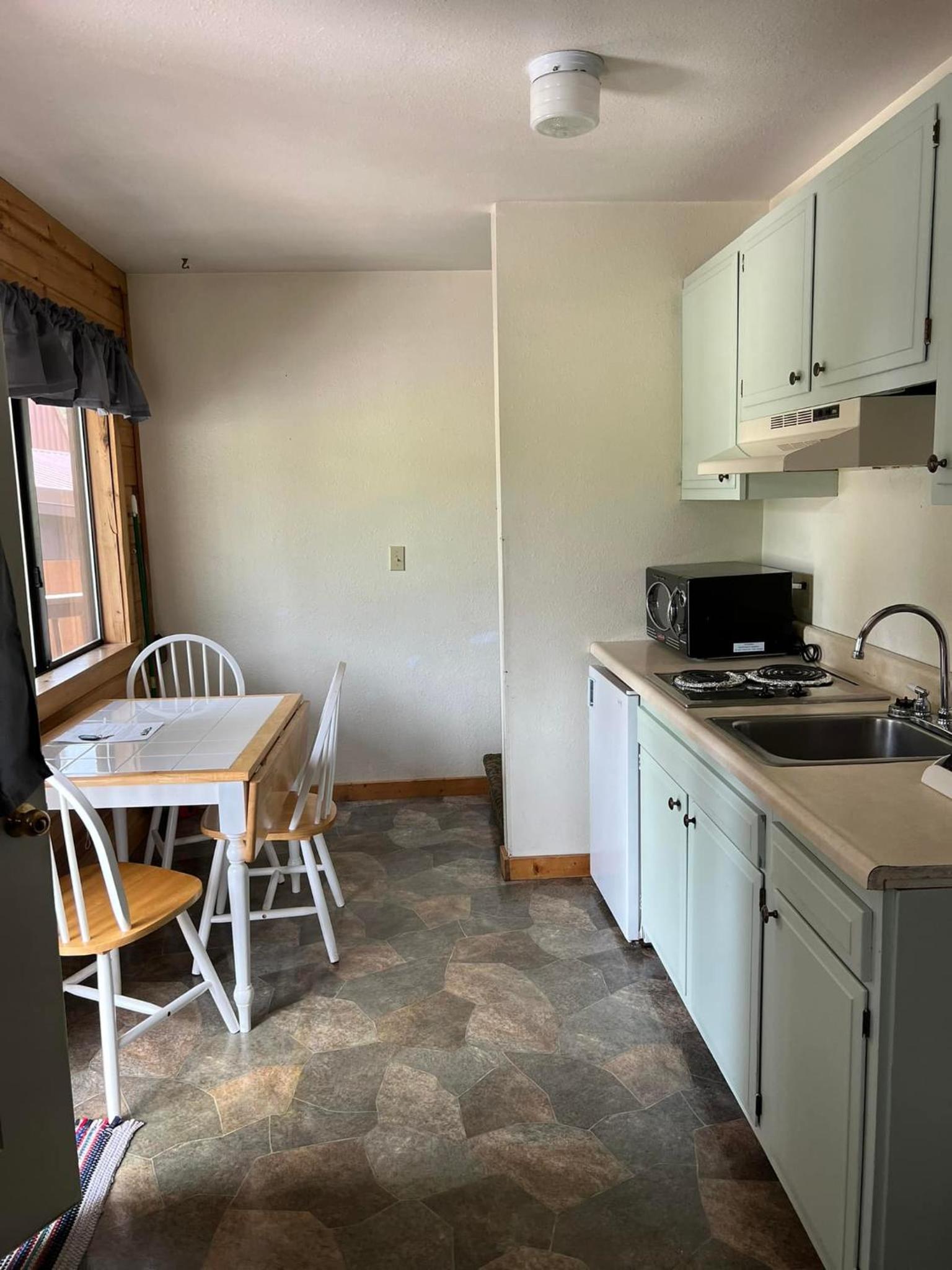 Three-Bedroom Chalet photo 3