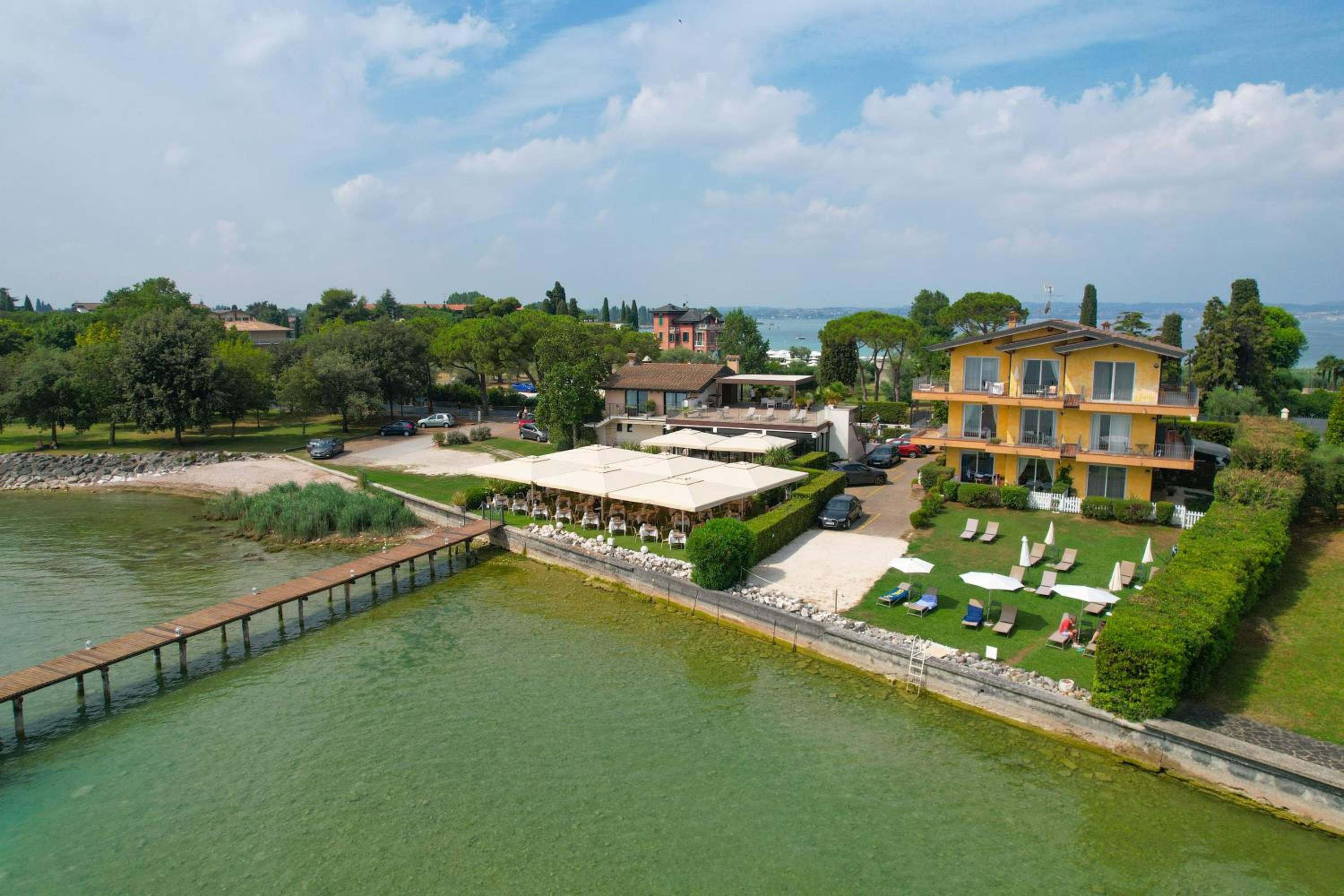 Apartment with Lake View photo 2