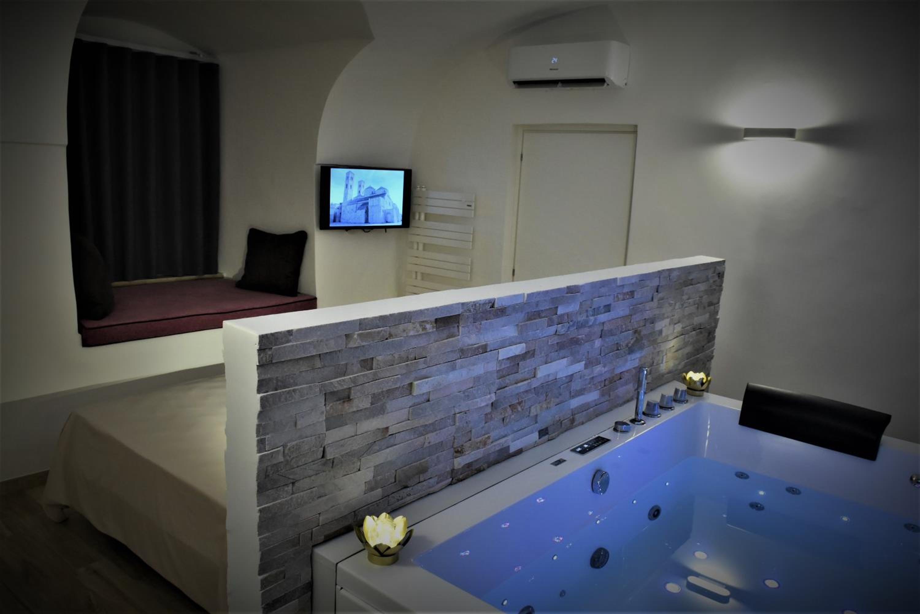 Deluxe Junior Suite photo 1