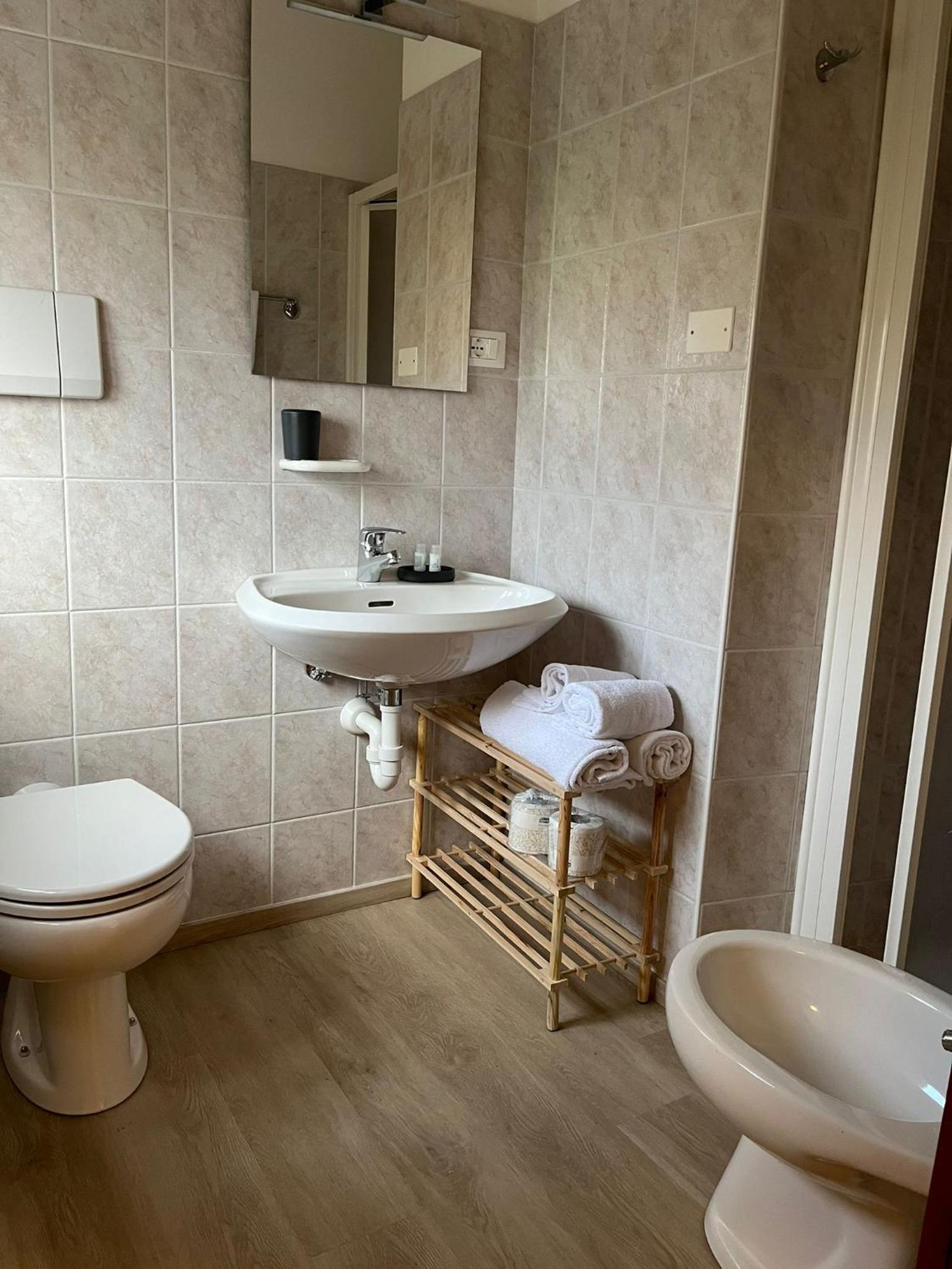 Triple Room with Bathroom photo 2