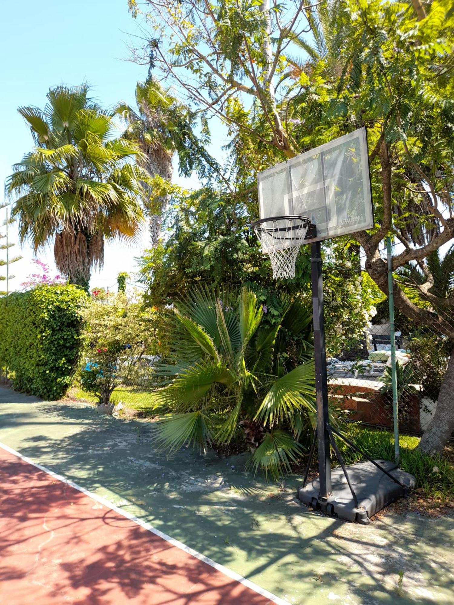 Villa photo 2