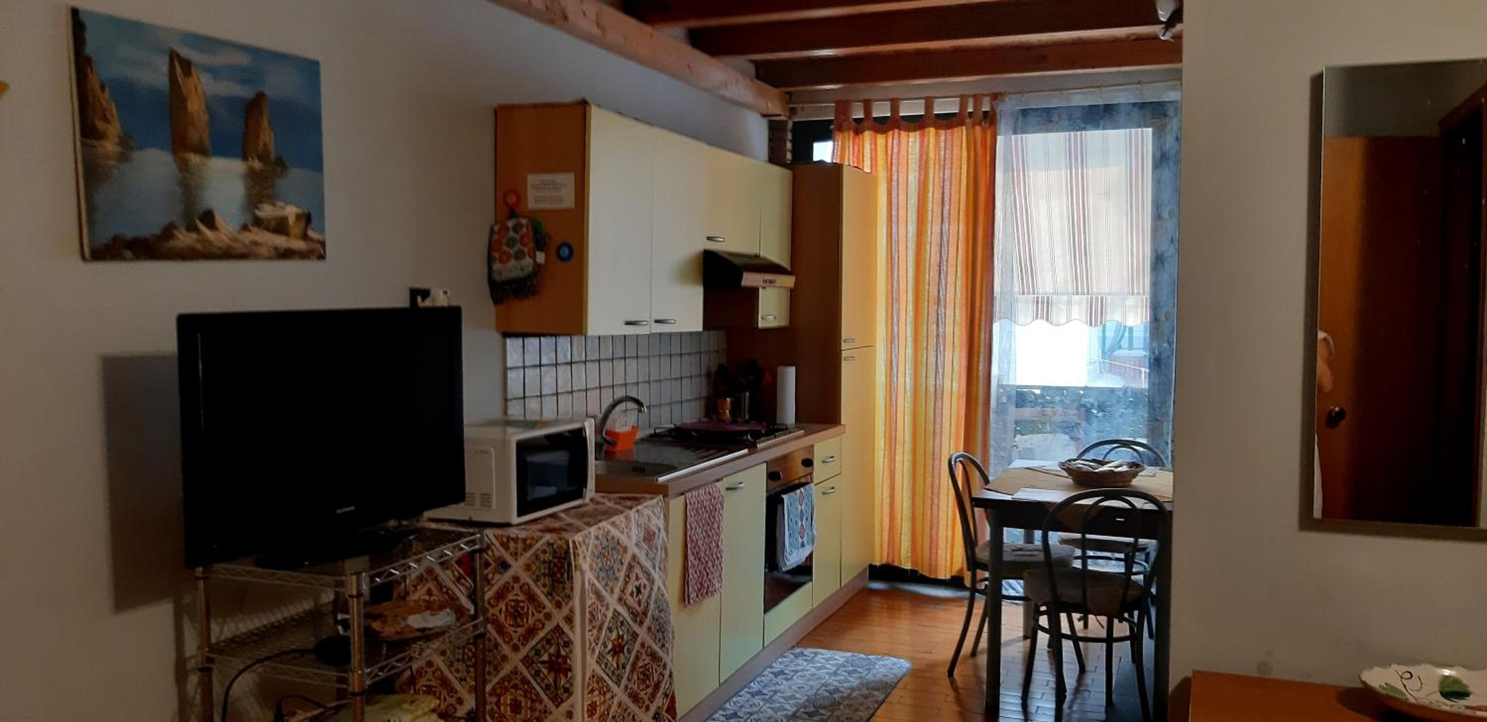 Apartment with Balcony - Photo 13