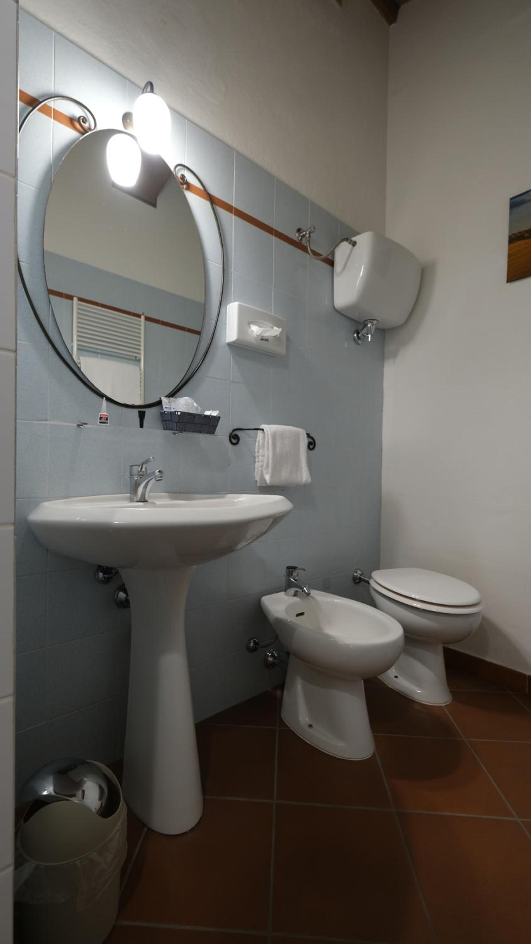Family Room with Private Bathroom - Photo 11