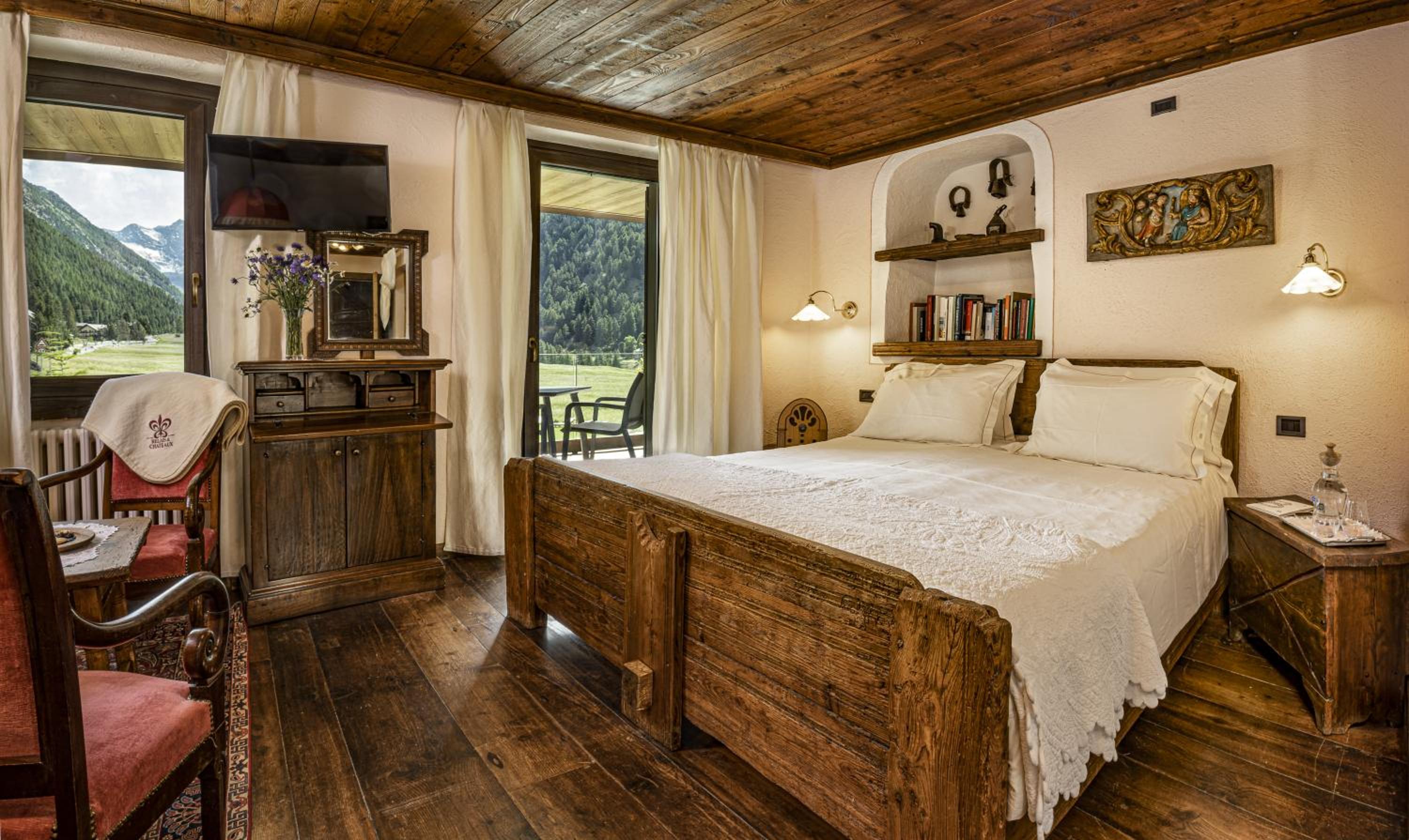 Deluxe Double or Twin Room - Photo 4