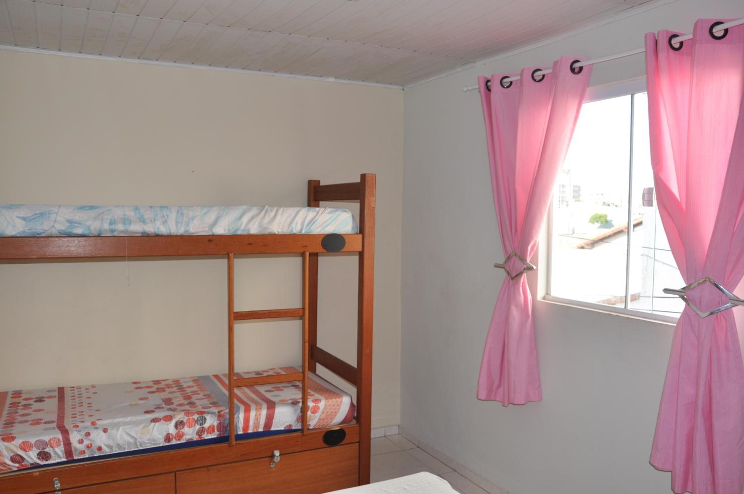 Suite - Photo 1
