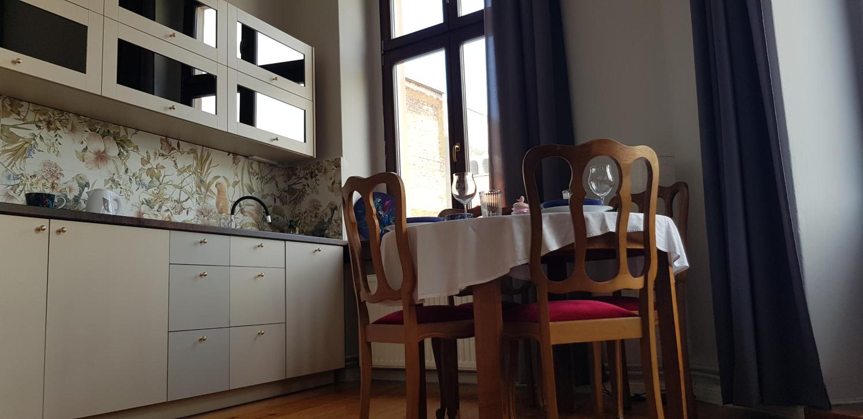 One-Bedroom Apartment - Photo 18
