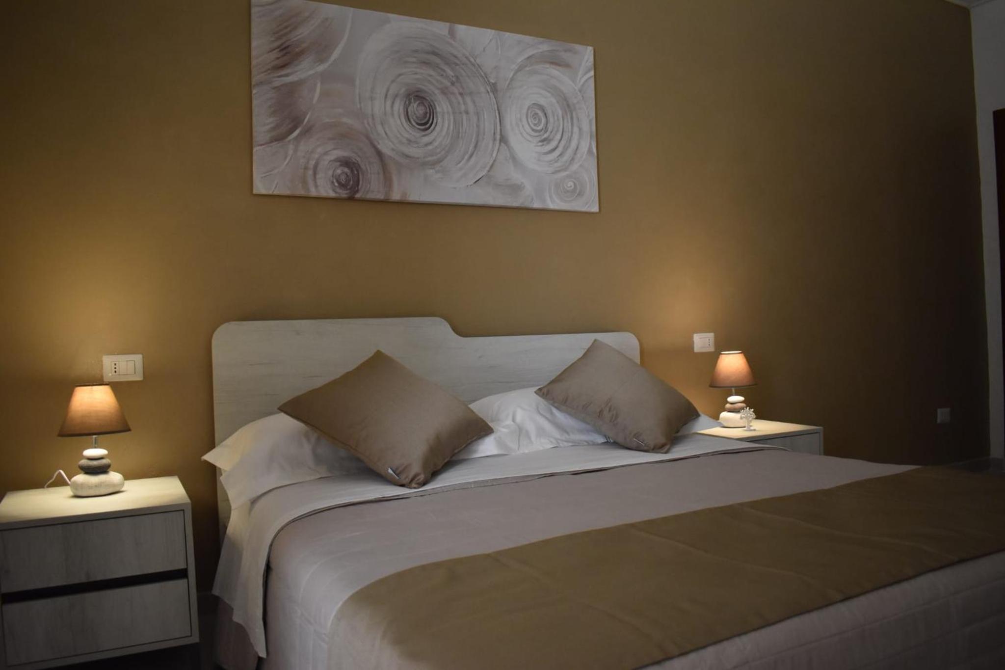 Deluxe Room (2 Adults + 1 Child)