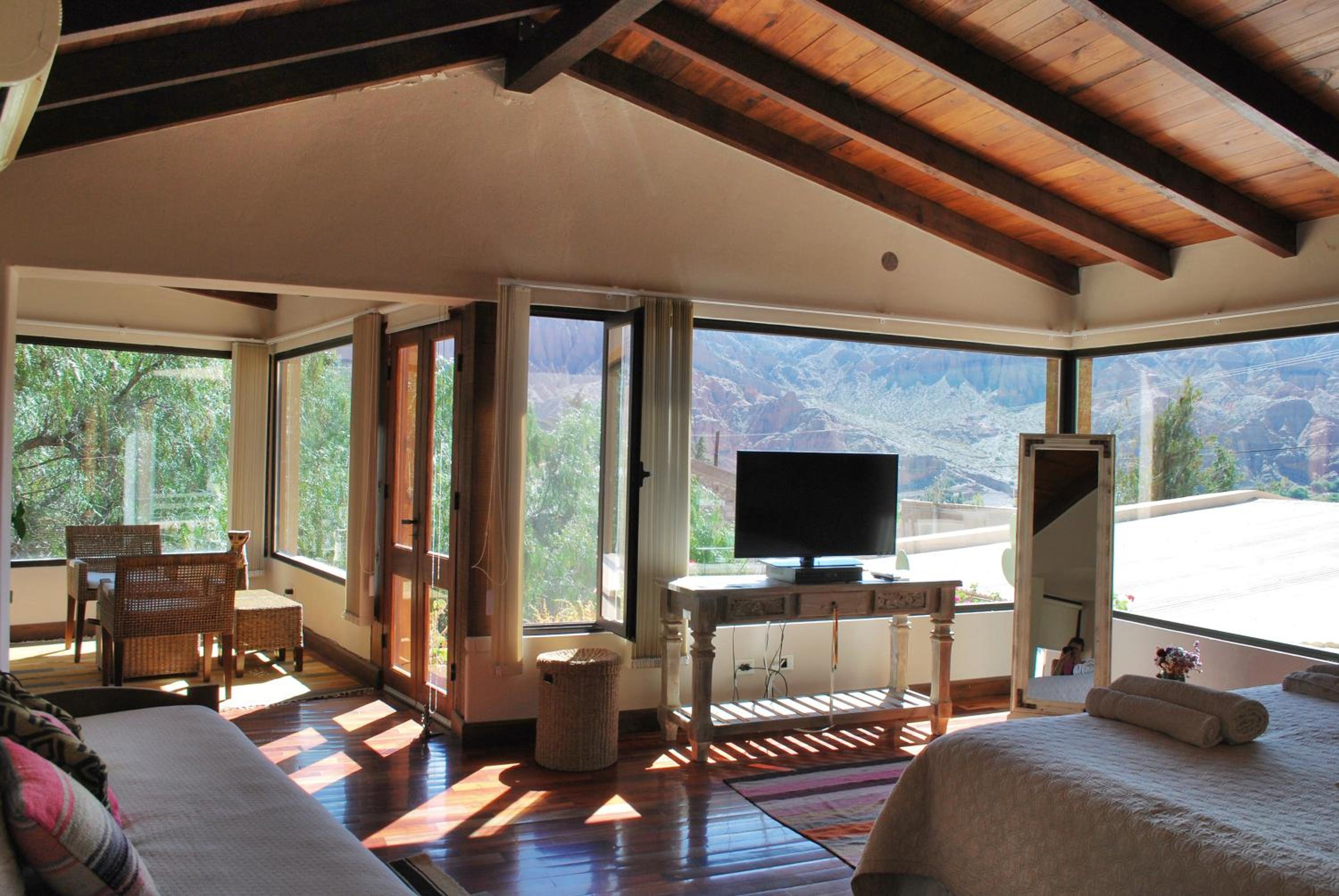 Apartment with Mountain View photo 1
