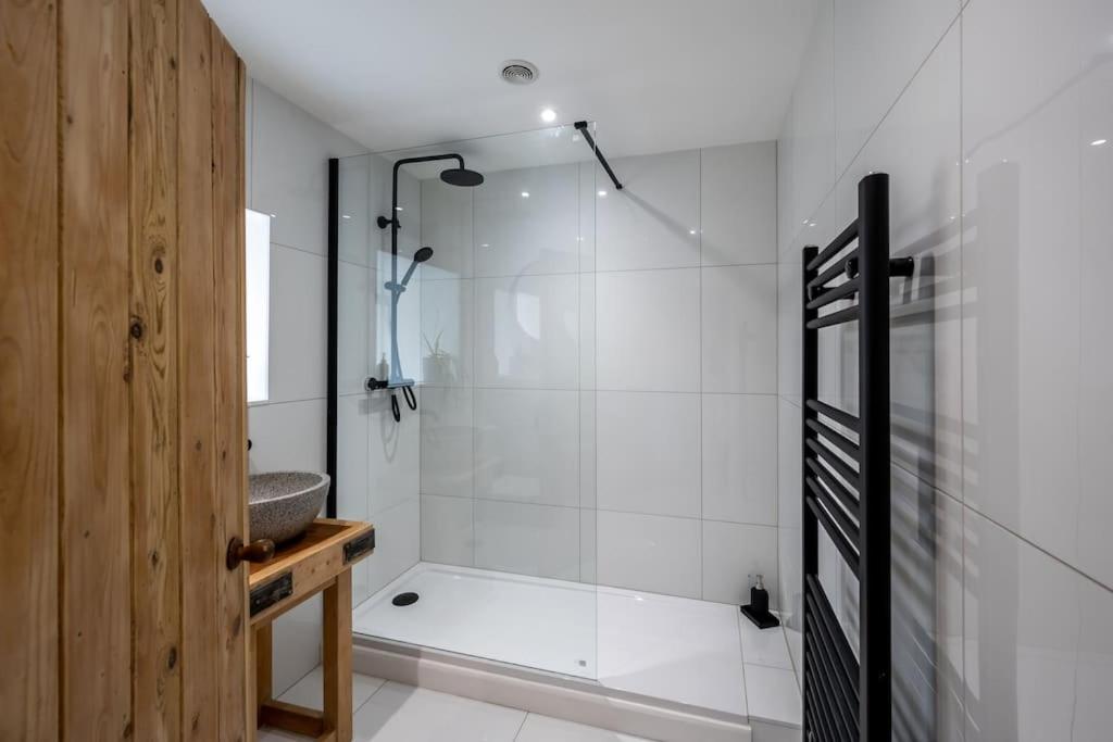 One-Bedroom House photo 2