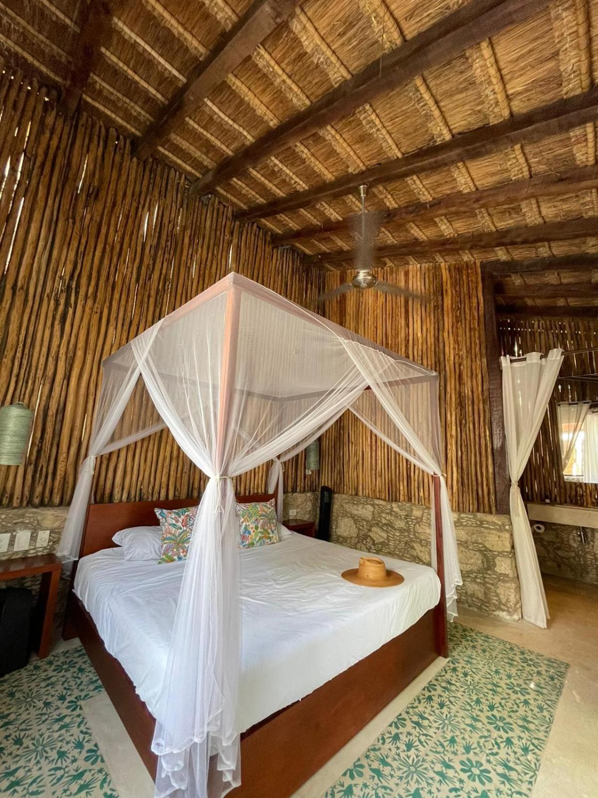 Bungalow photo 1
