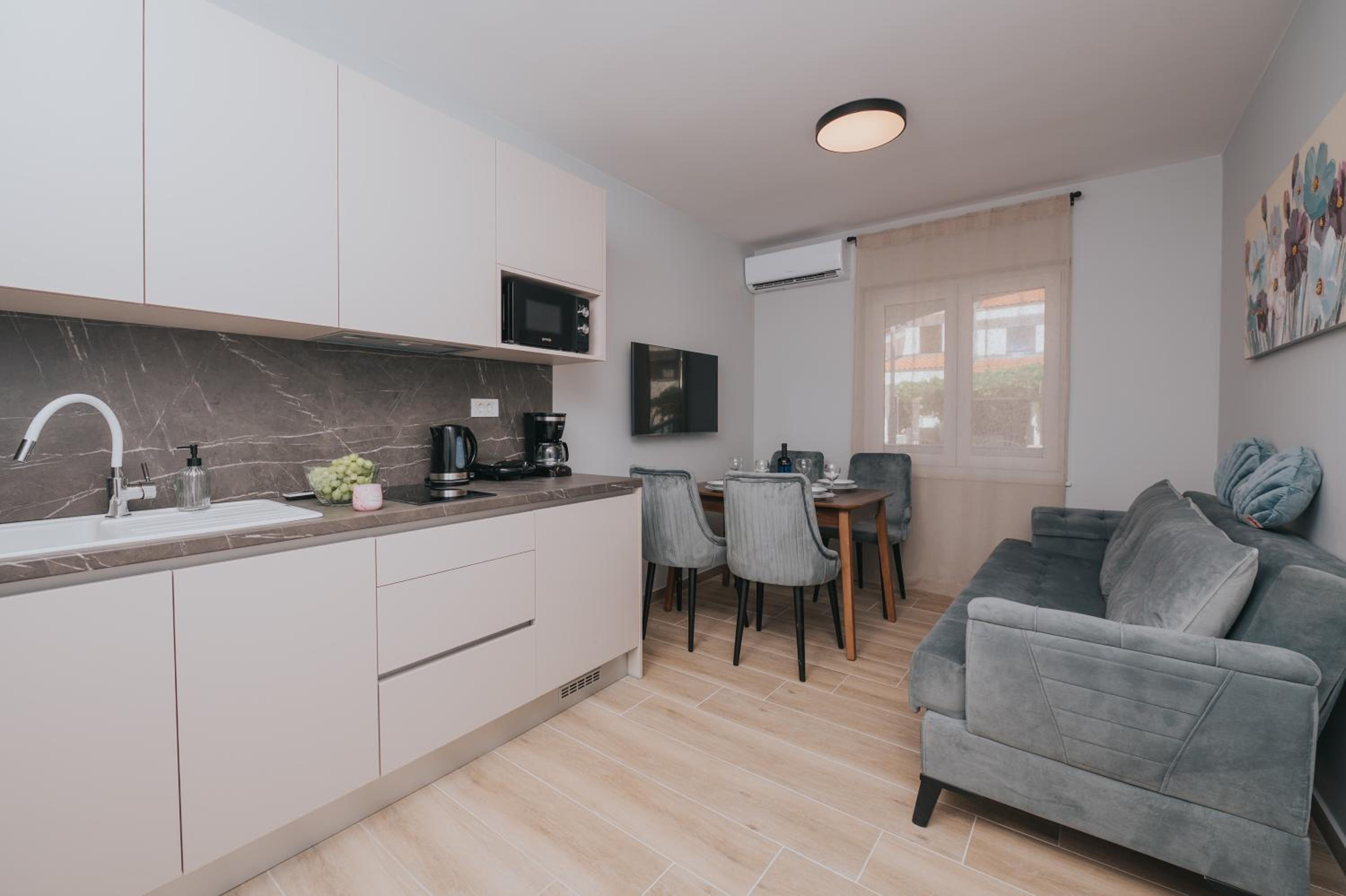 Apartment - Ground Floor photo 1