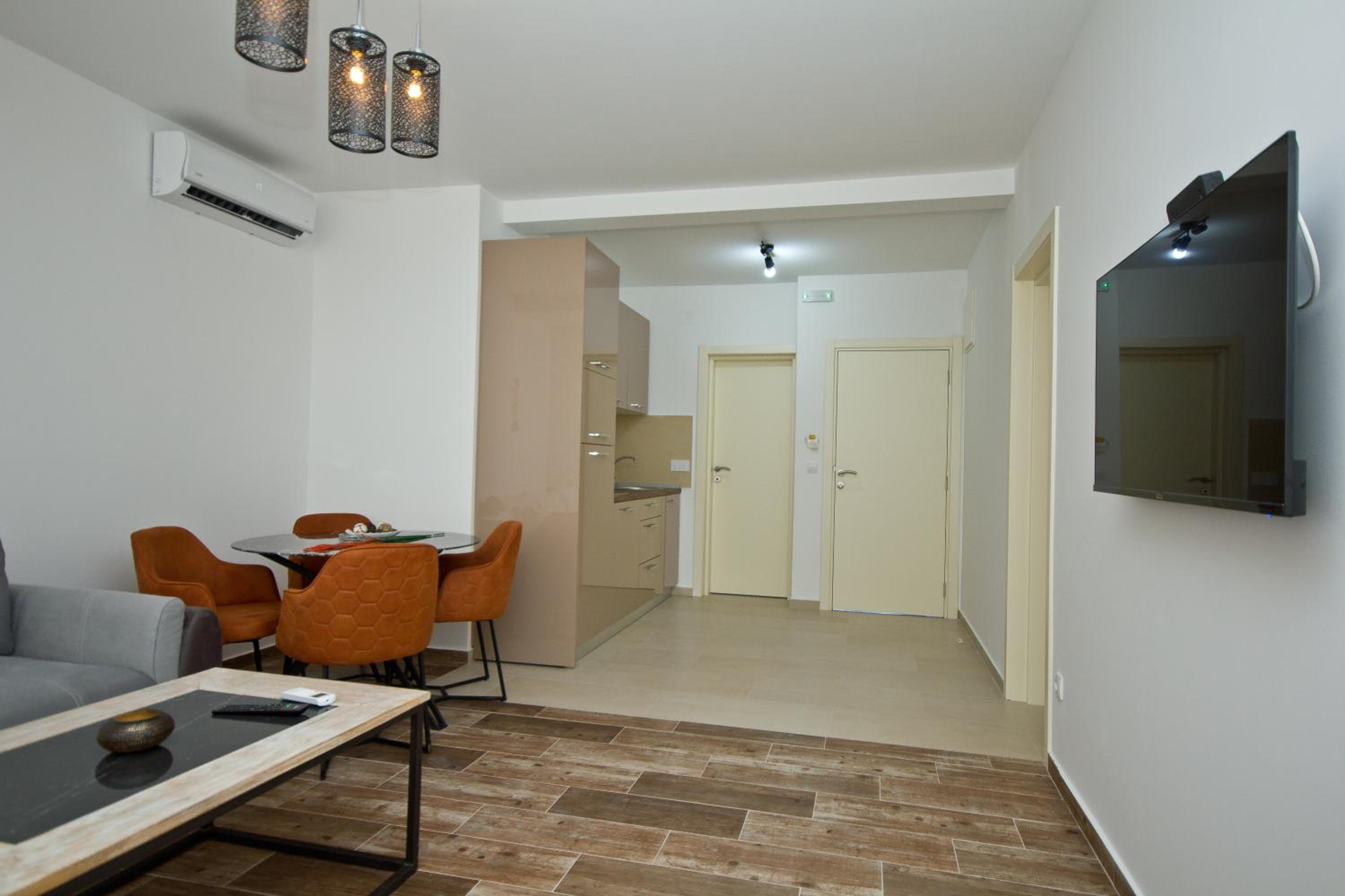 One-Bedroom Apartment photo 3