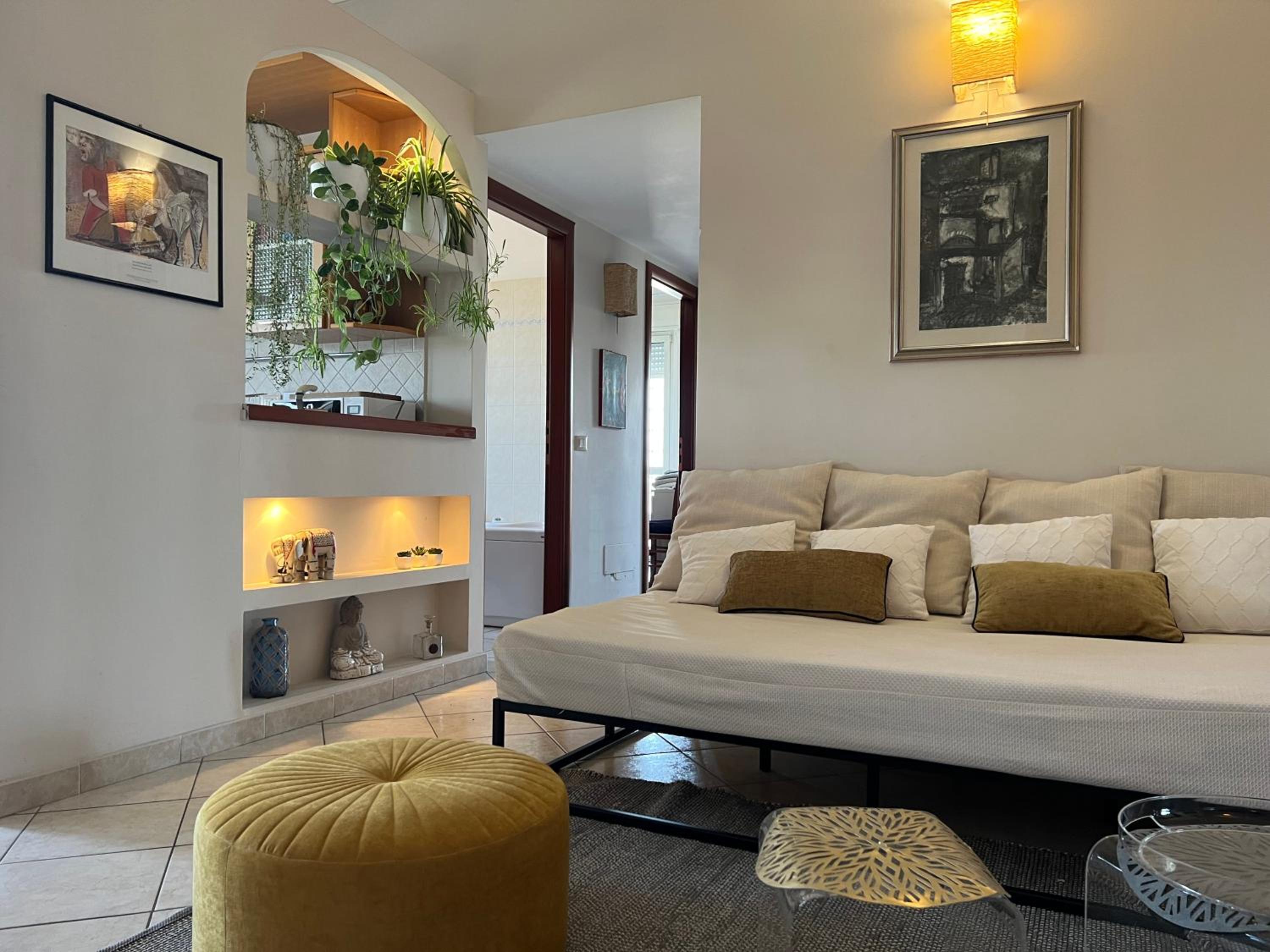 Two-Bedroom Apartment - Photo 3