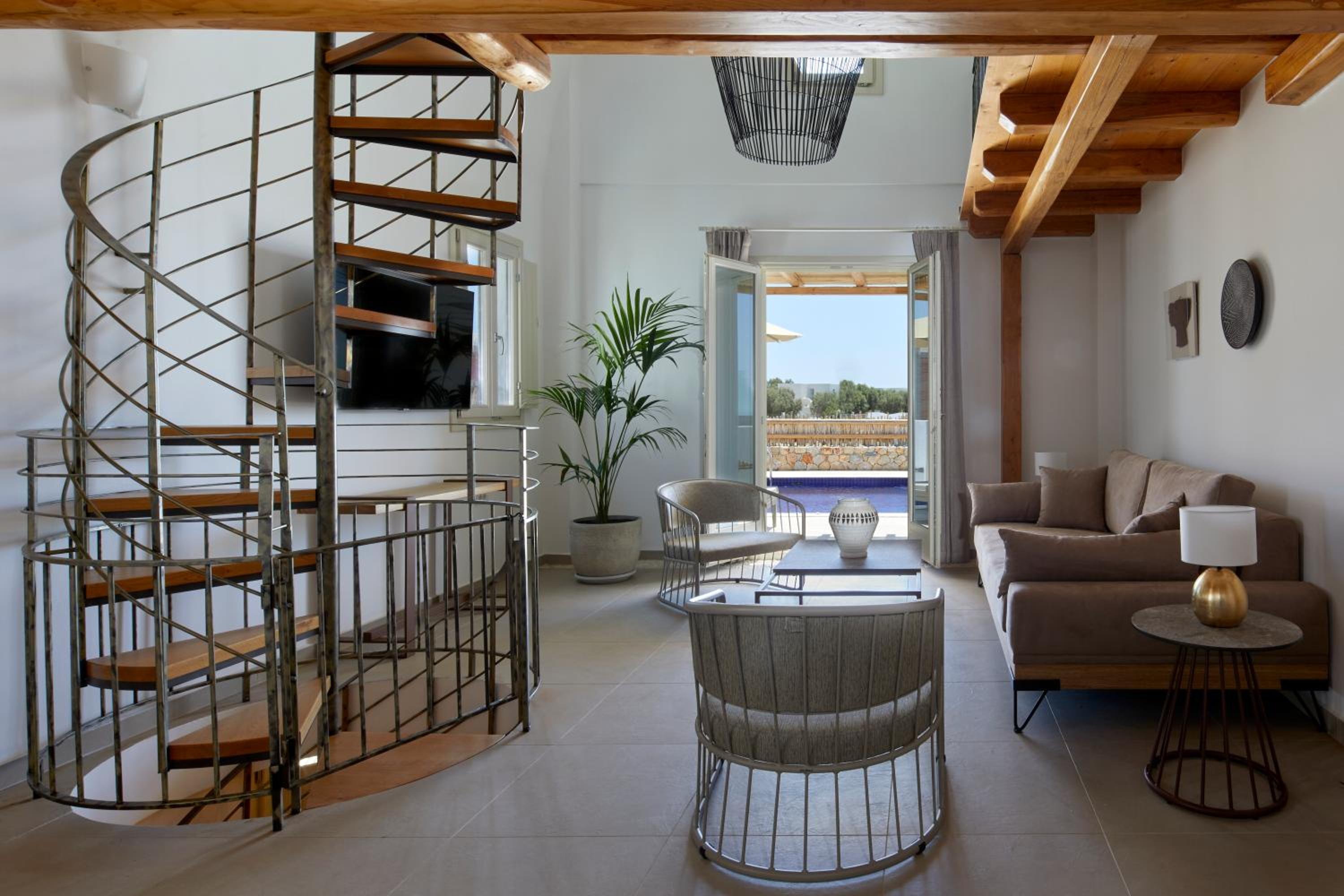 Two-Bedroom Duplex Suite with Pool - Photo 16
