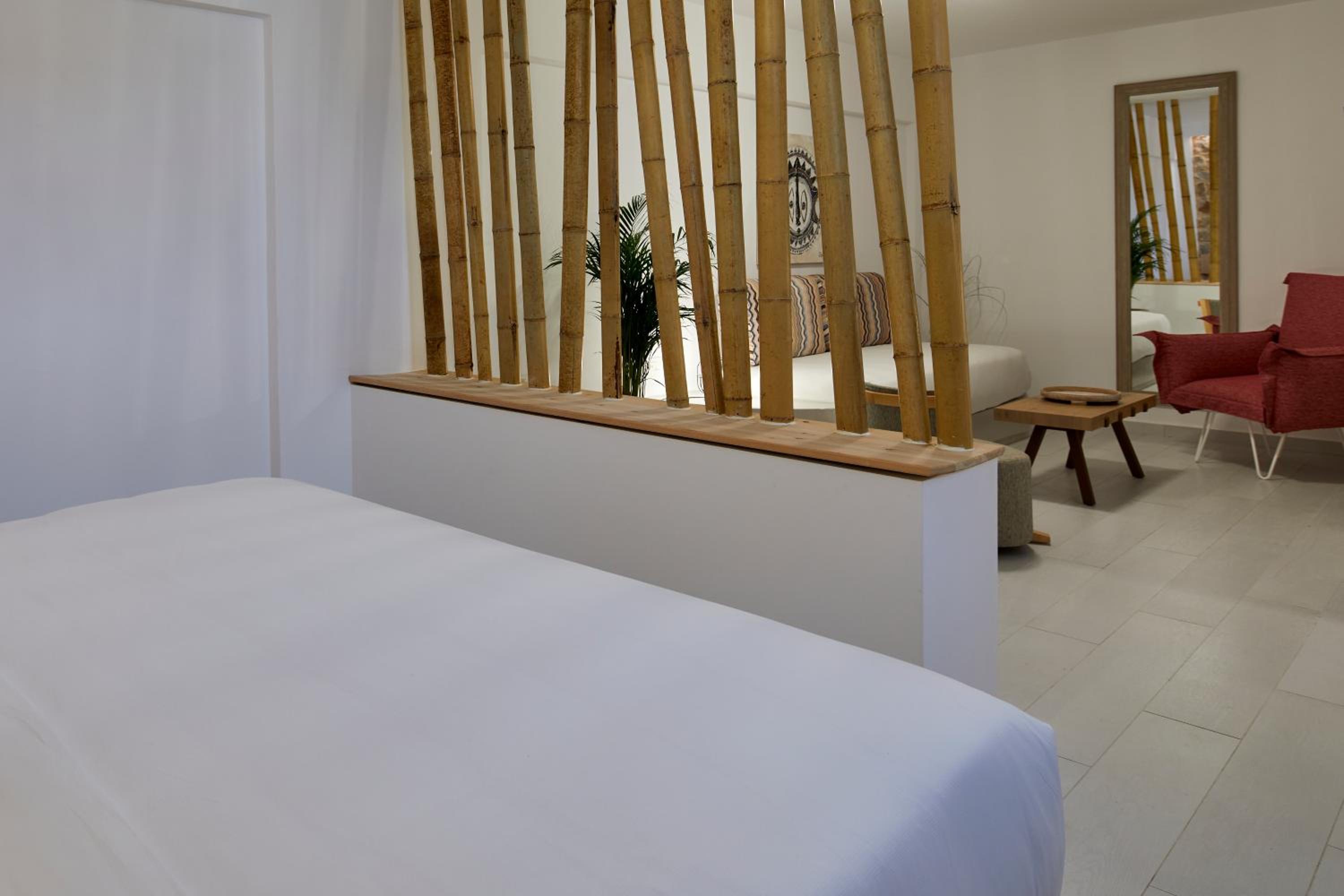 Premium Duplex Suite with One King Bed (Non Smoking) - Photo 10