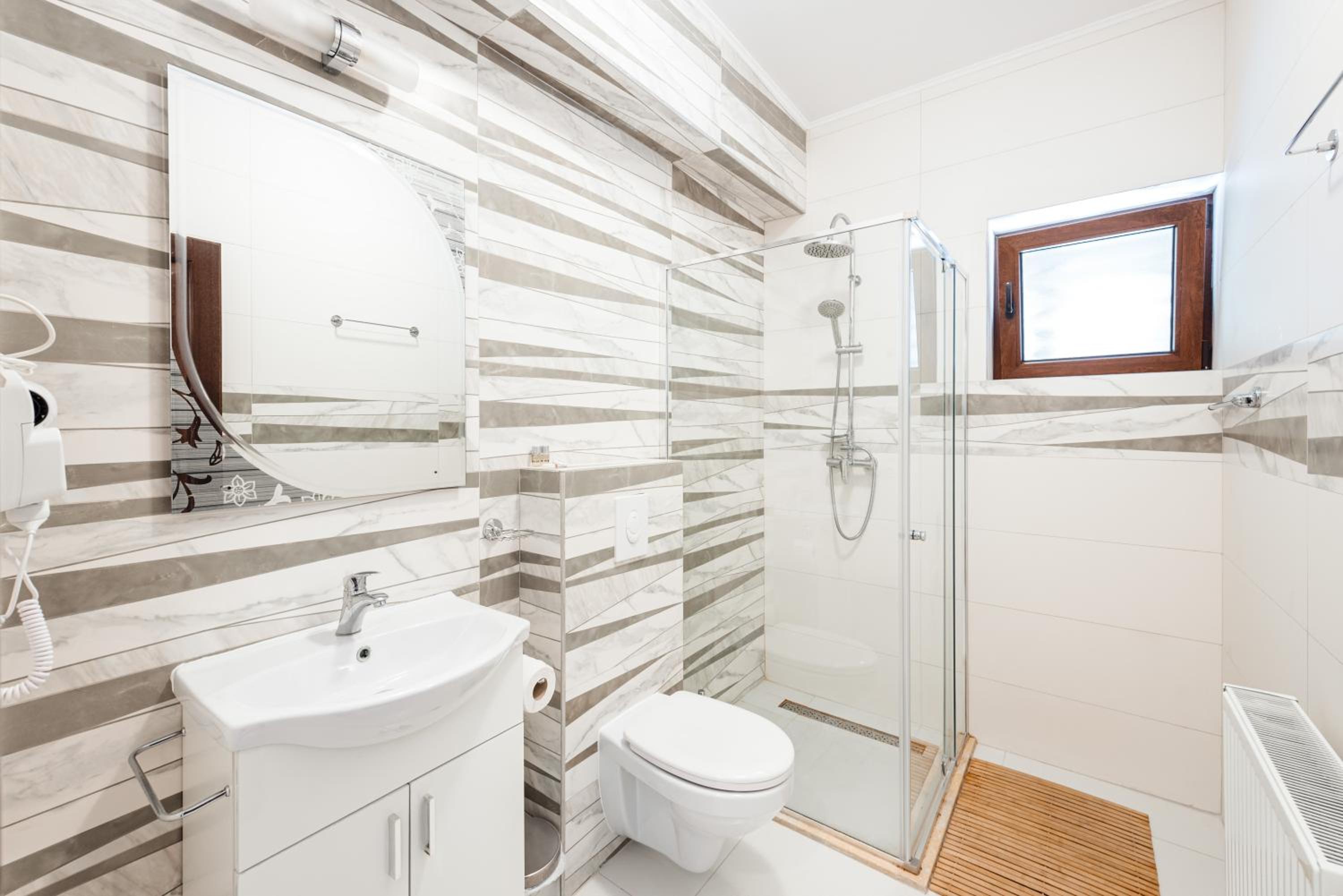 Double Room - Photo 4