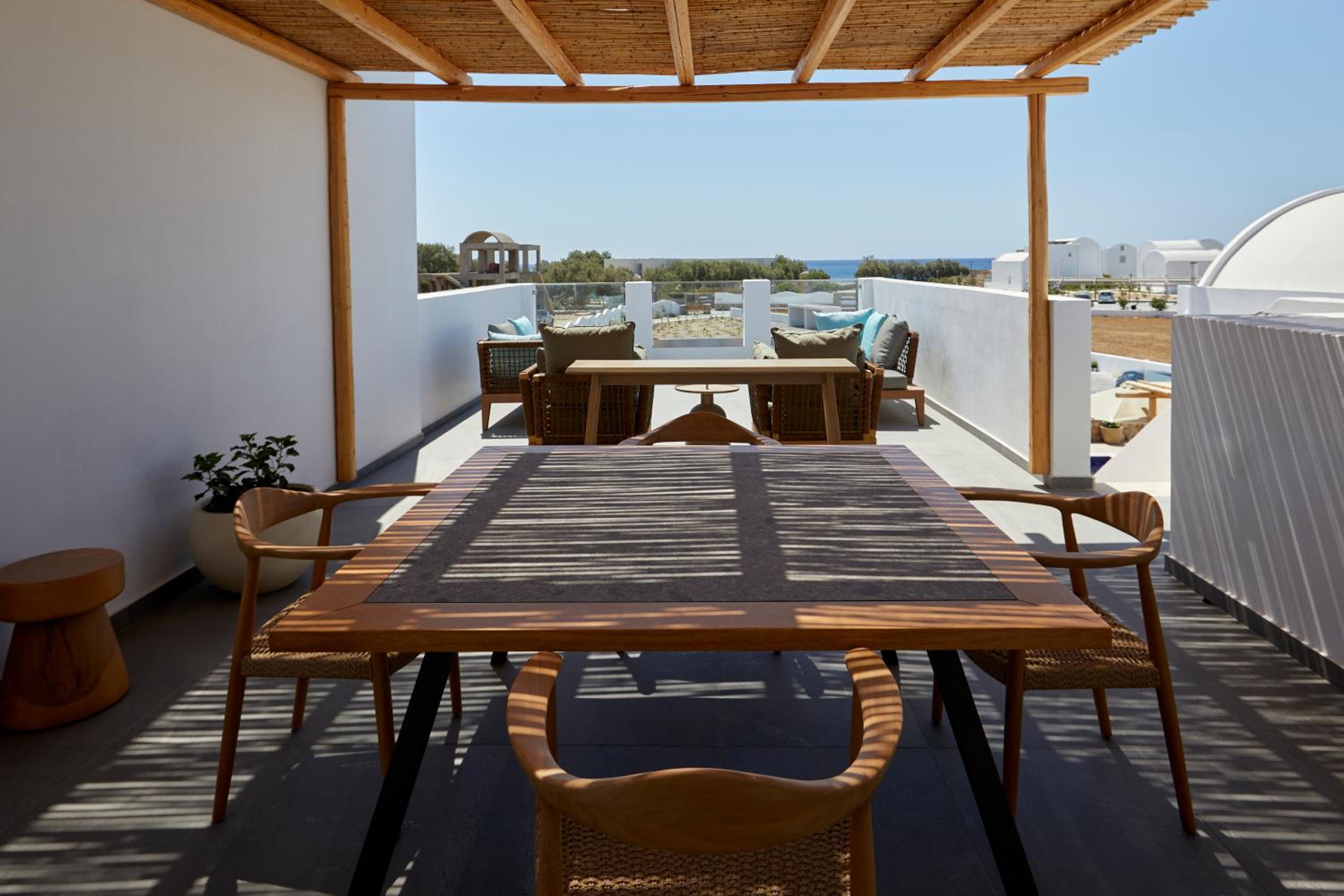 Premium Duplex Suite with One King Bed (Non Smoking) - Photo 6