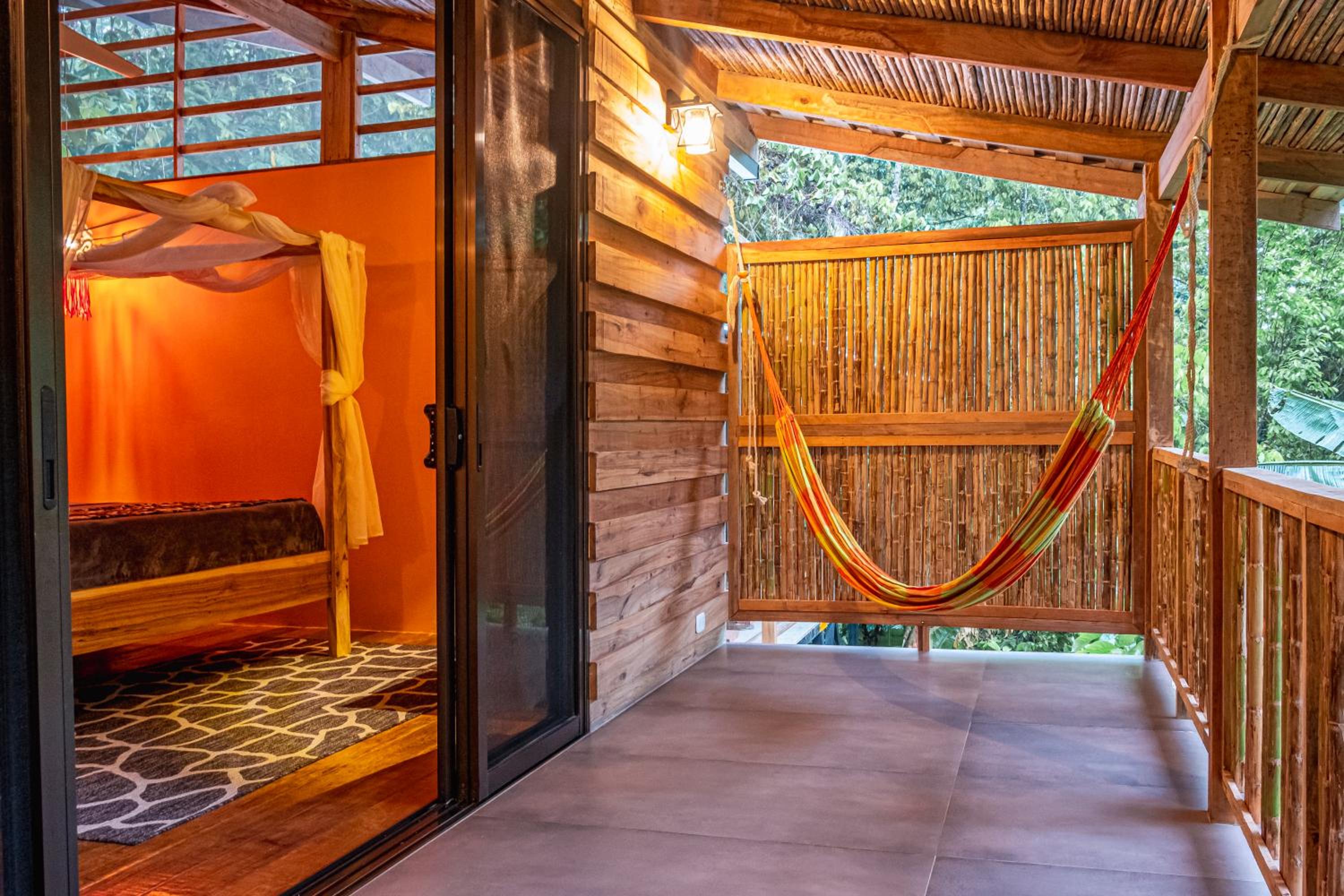 Deluxe Bungalow - Photo 21