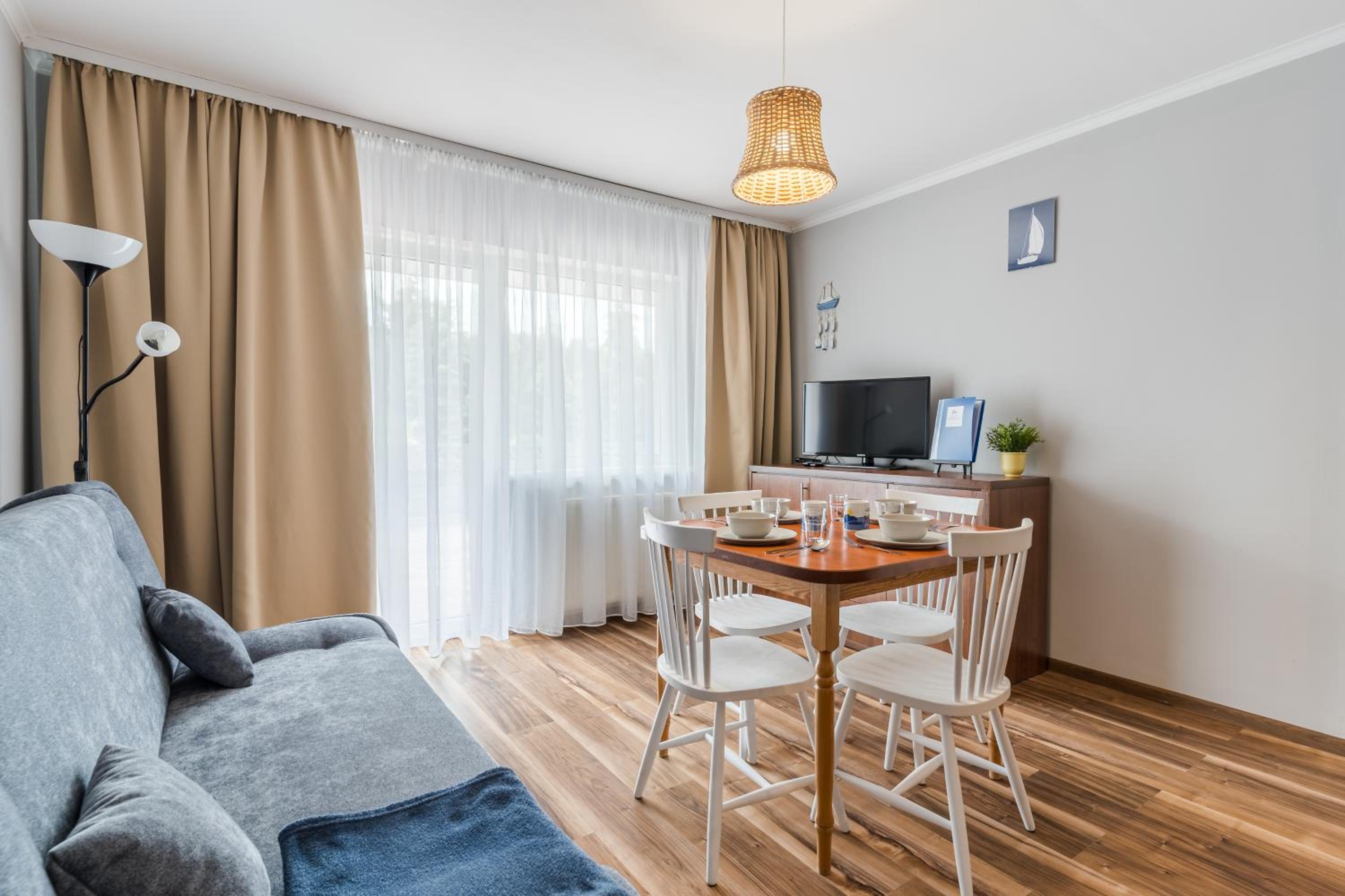 One-Bedroom Apartment photo 2