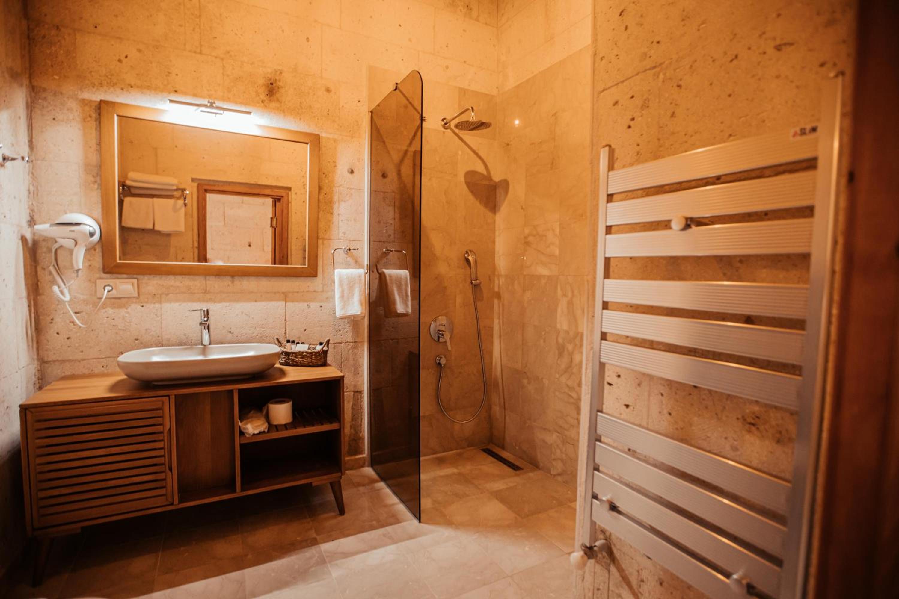 Junior Suite - Photo 8