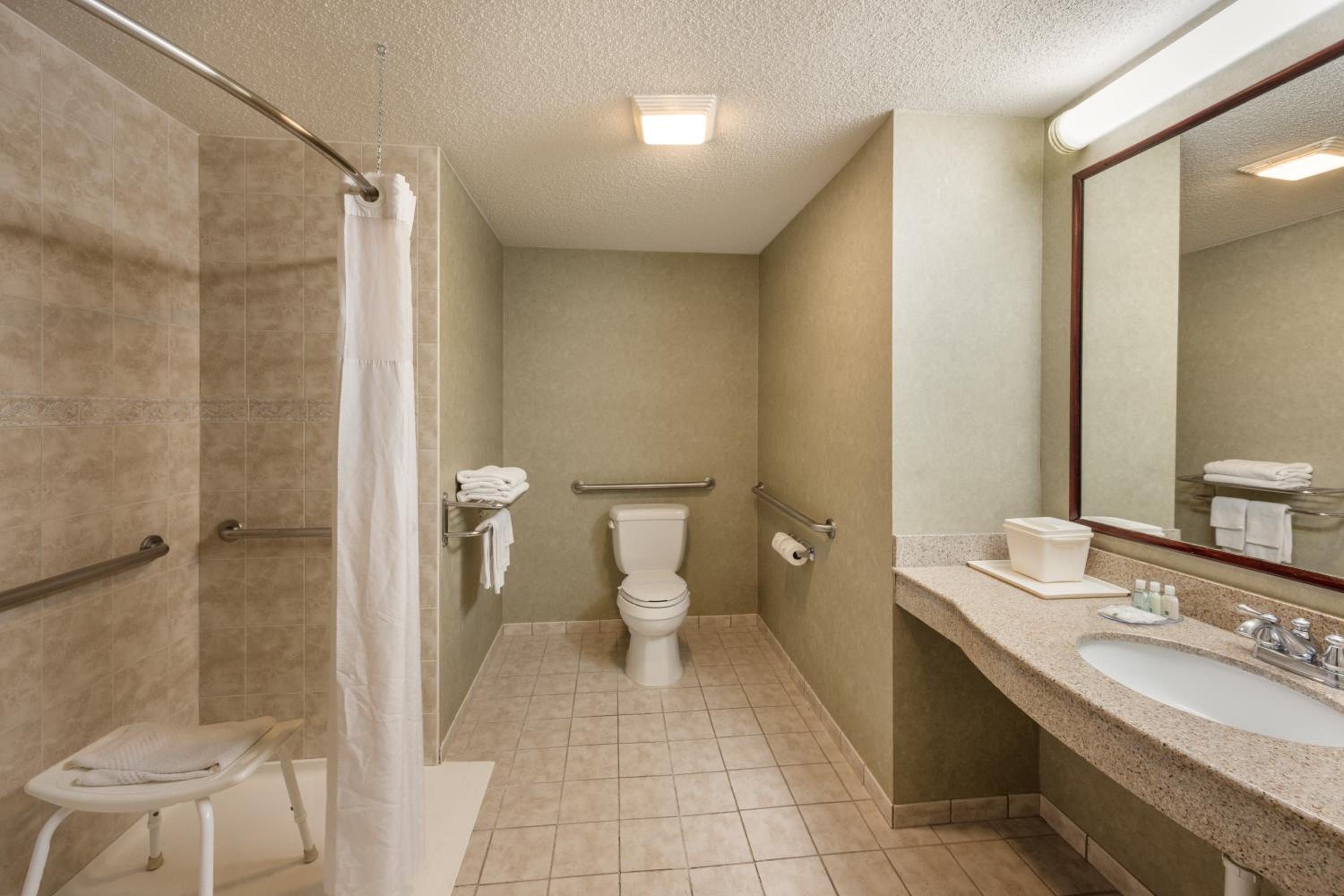 King Room - Disability Access/Non-Smoking photo 3