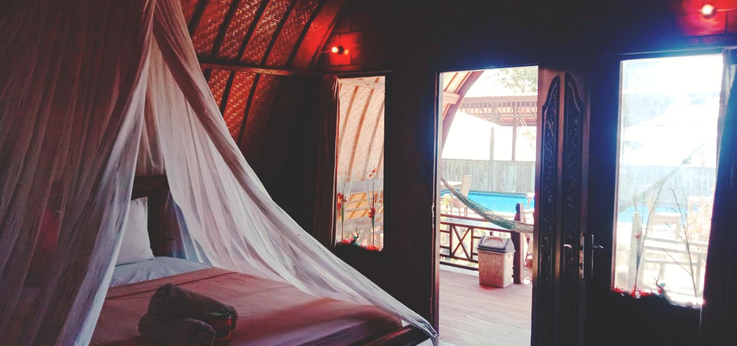 Bungalow with Sea View - Photo 18