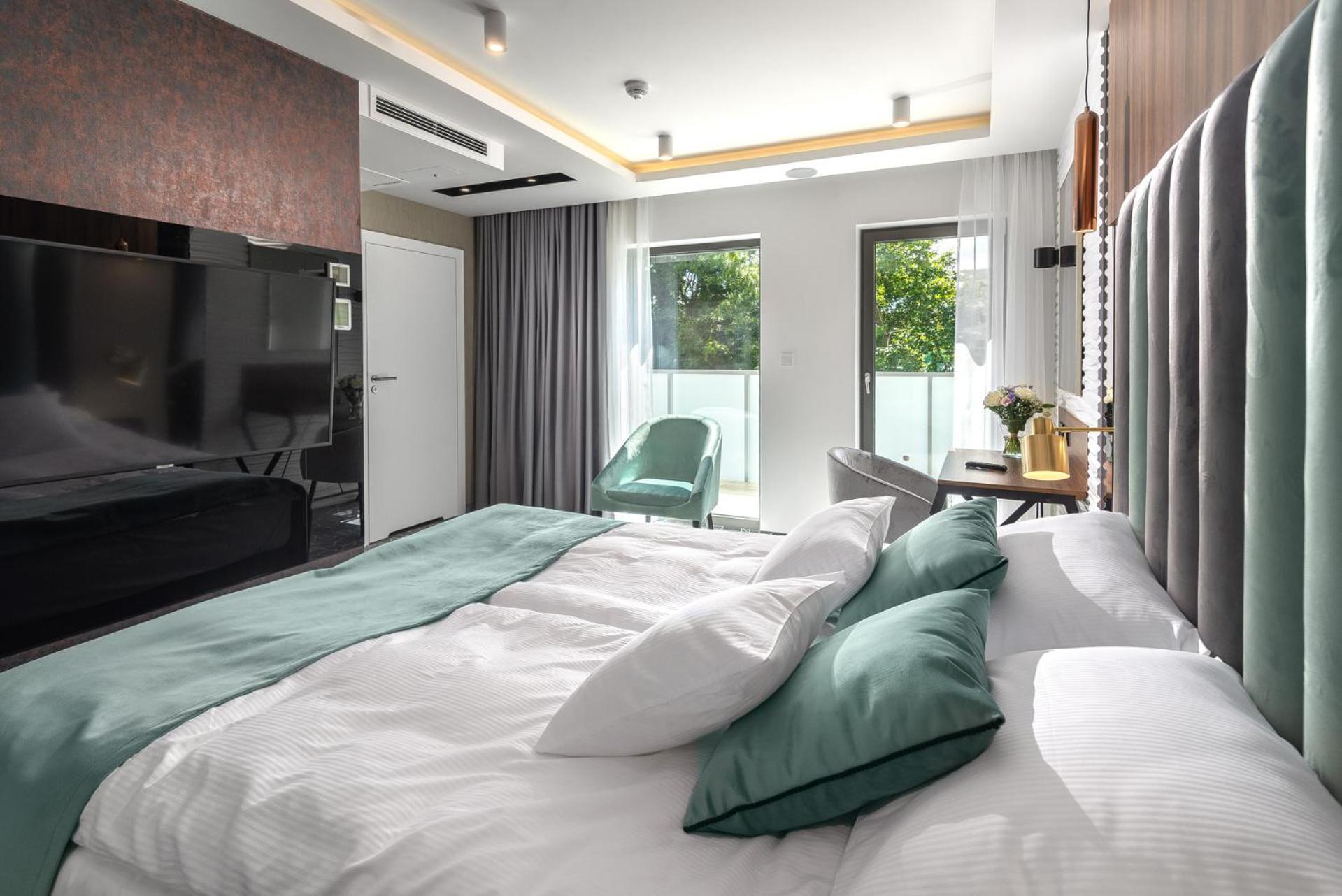 Deluxe Double Room with Balcony