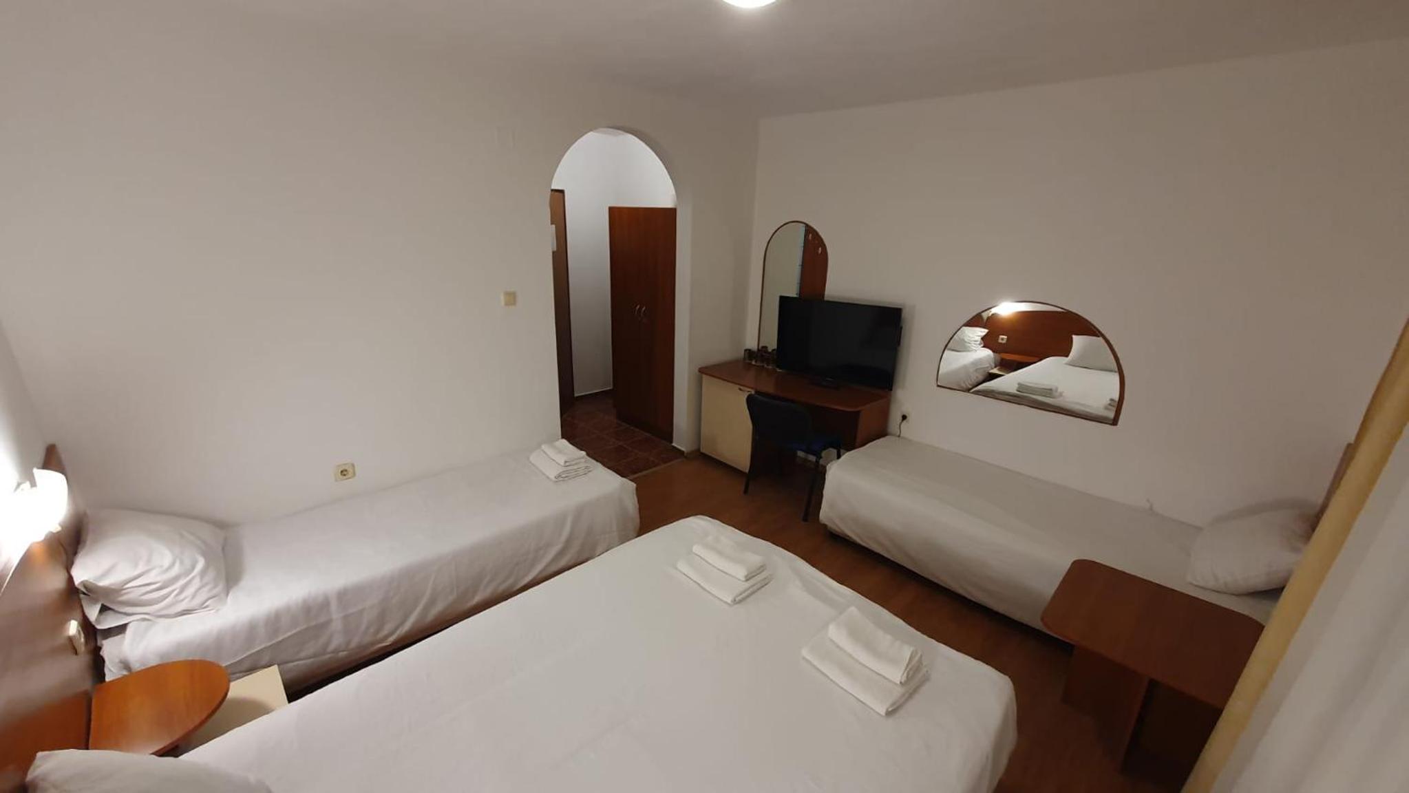 Classic Quadruple Room photo 1