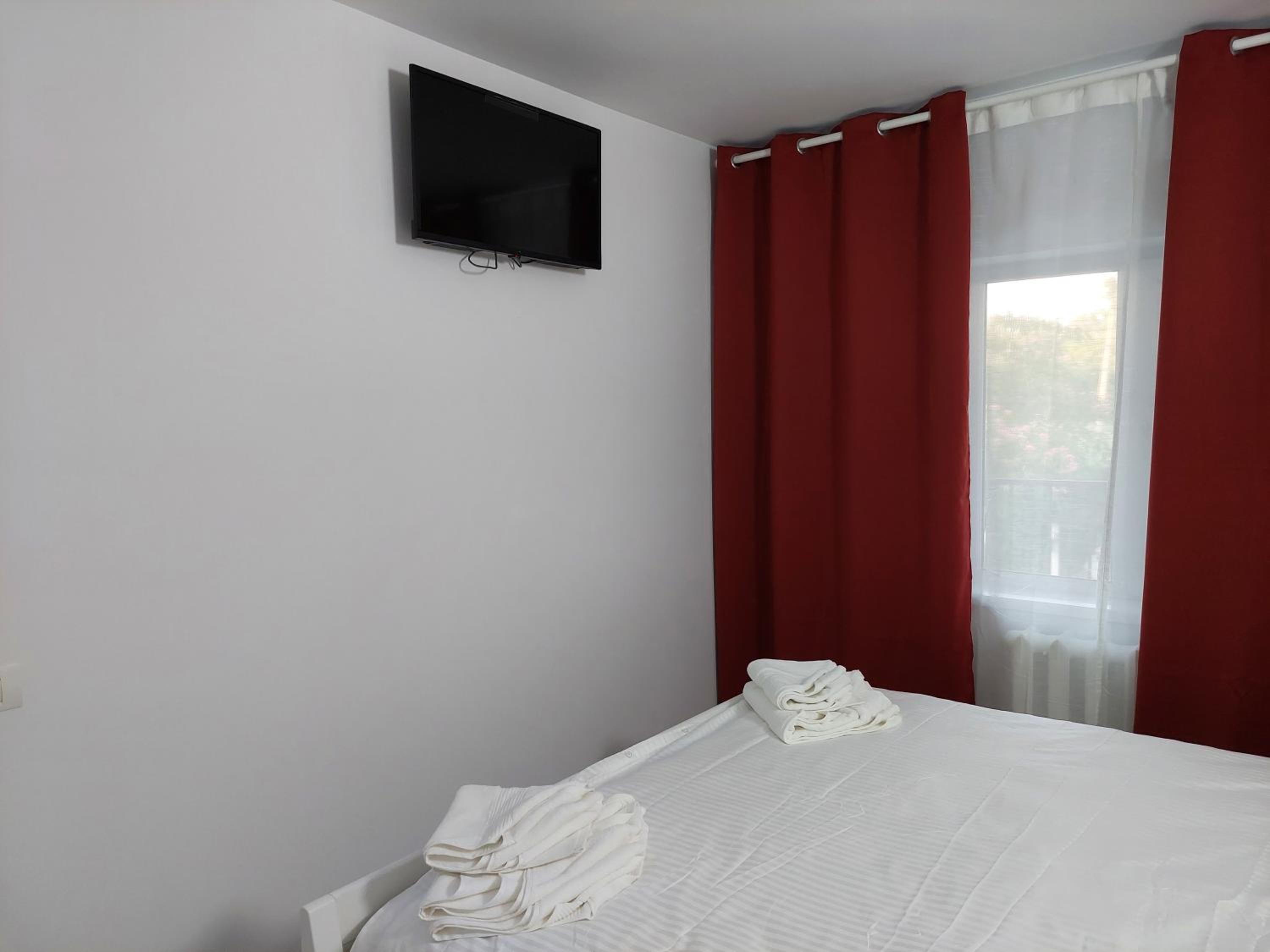 Family Room with Balcony - Photo 8