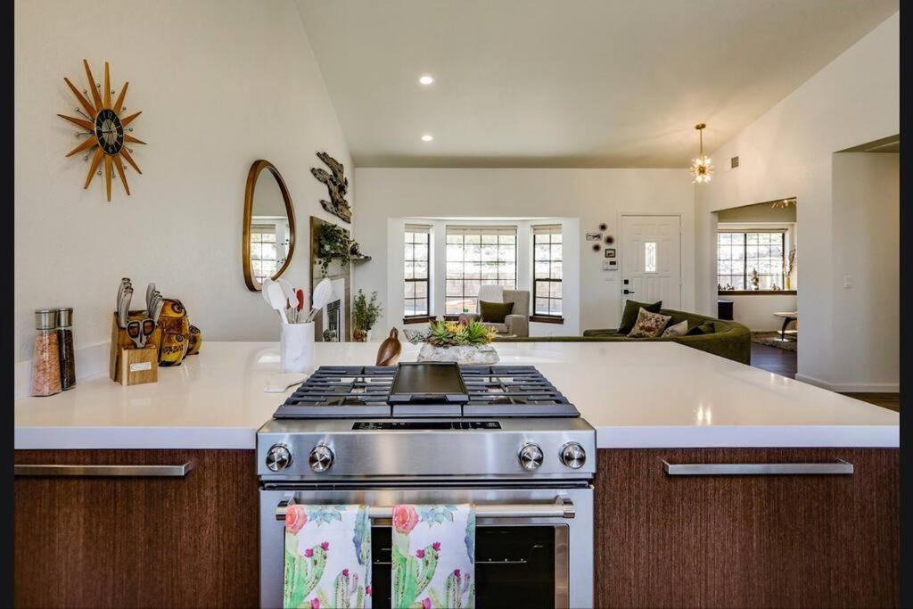 Two-Bedroom House - Photo 22
