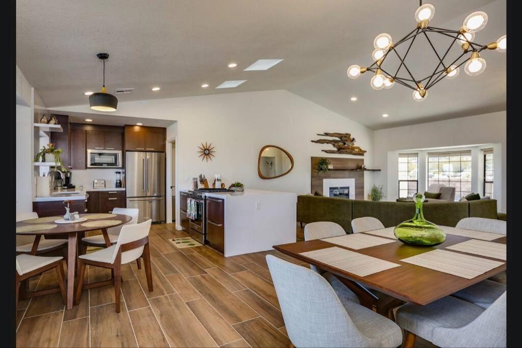 Two-Bedroom House - Photo 16