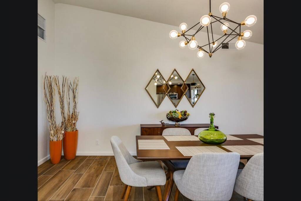 Two-Bedroom House - Photo 3