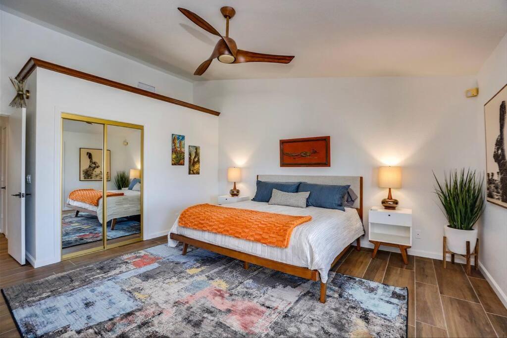 Two-Bedroom House - Photo 23